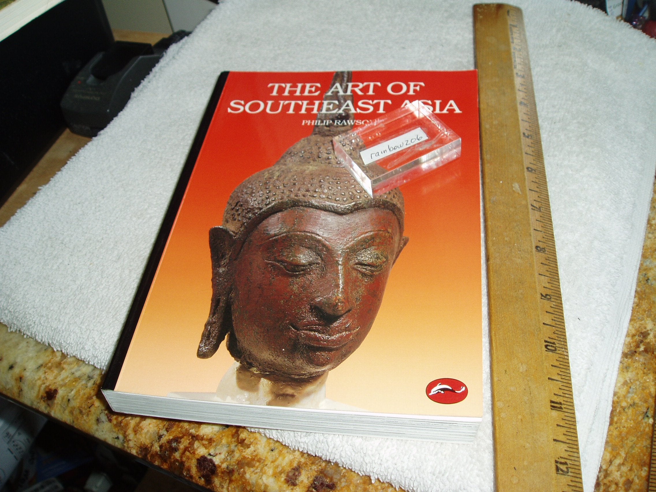 The Art of Southeast Asia: Cambodia Vietnam Thailand Laos Burma Java Bali (World of Art),Used
