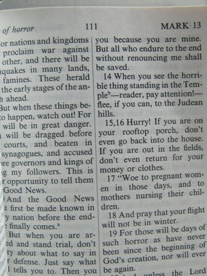 Tyndale Living New Testament - A Modern Translation for Daily Inspiration and Study