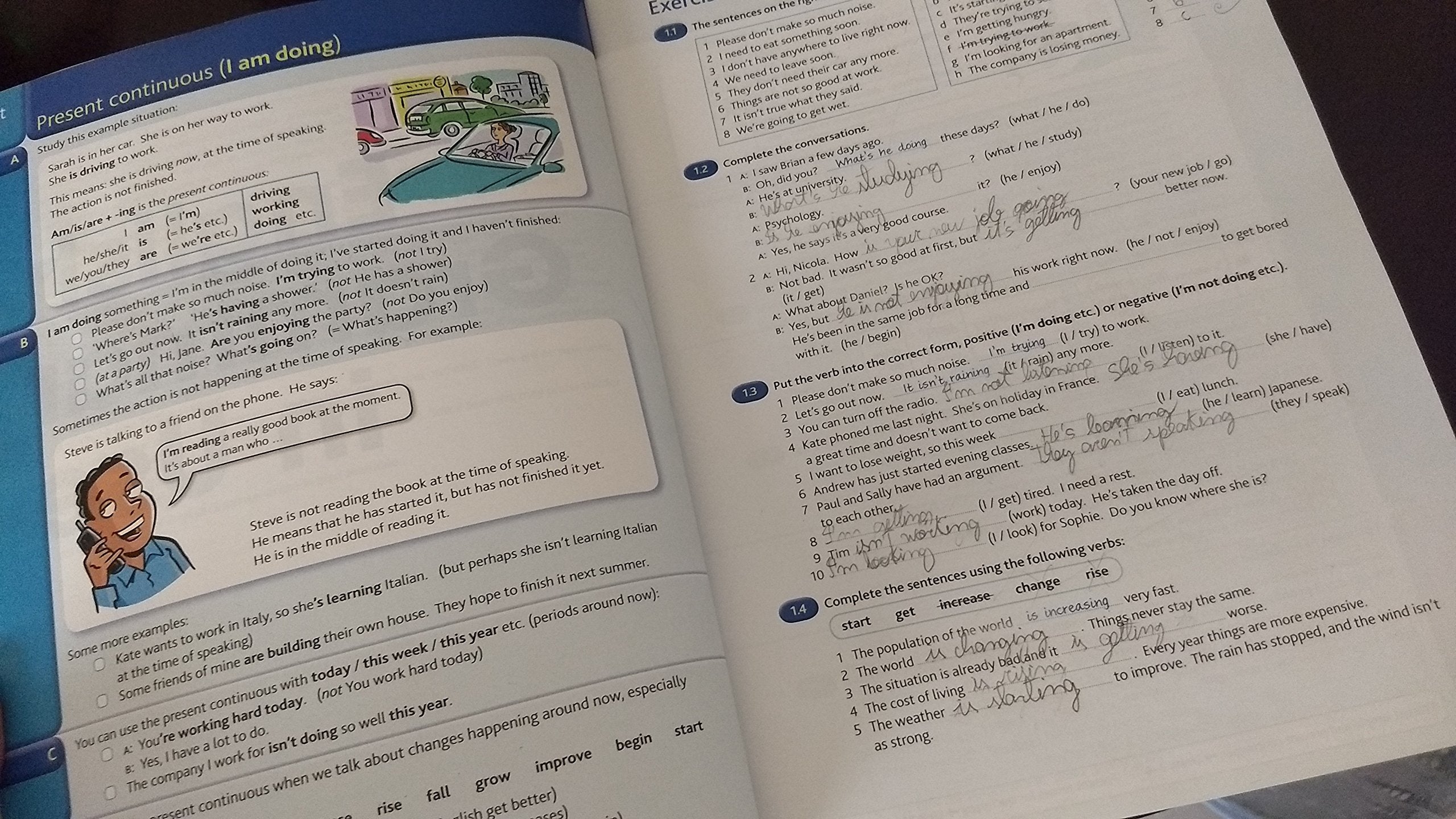 English Grammar in Use with Answers and CDROM: A SelfStudy Reference and Practice Book for Intermediate Learners of English,Used
