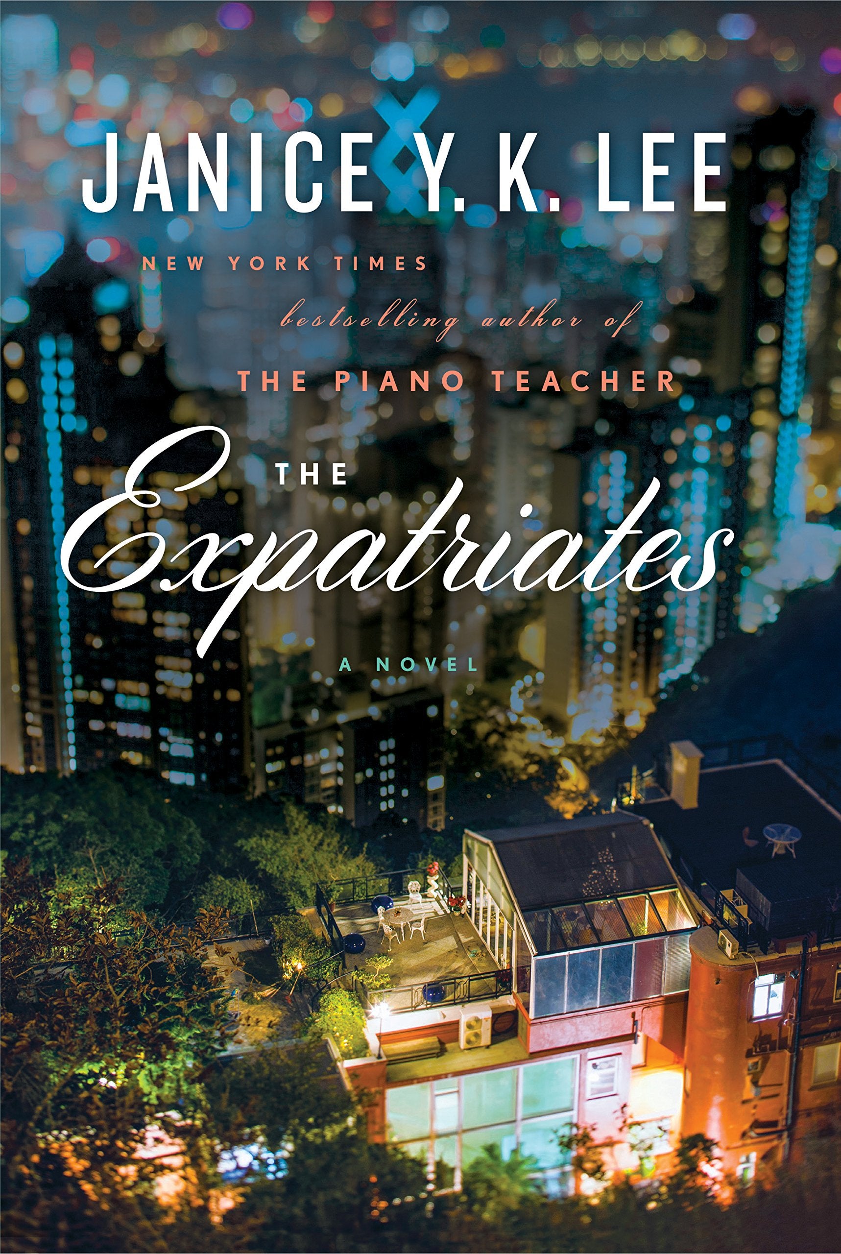 The Expatriates (Thorndike Press Large Print Peer Picks),Used