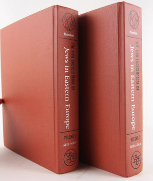The YIVO Encyclopedia of Jews in Eastern Europe: 2 Volumes,Used
