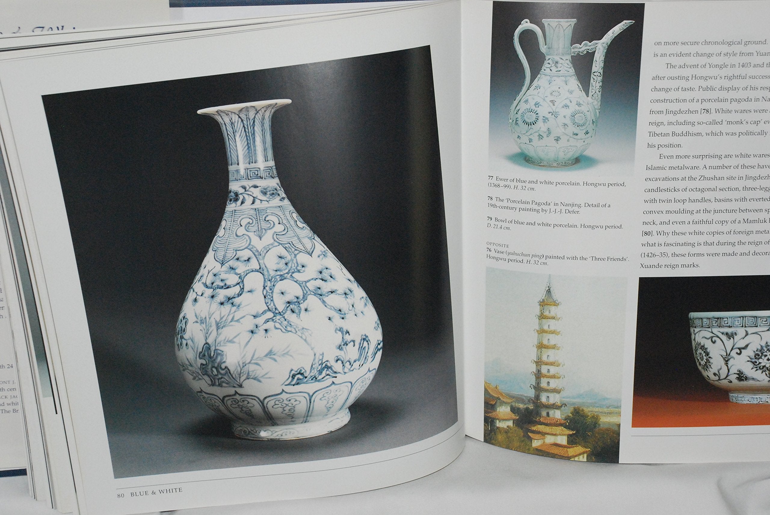 Blue and White: Chinese Porcelain Around the World,New