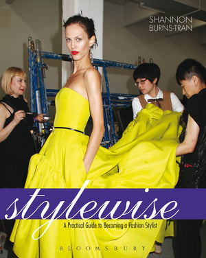 Stylewise: A Practical Guide to Becoming a Fashion Stylist,Used