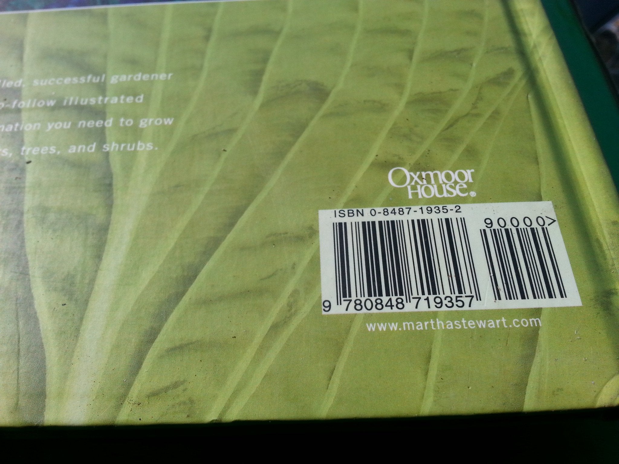 Gardening 101: Learn How to Plan, Plant, and Maintain a Garden (The Best of Martha Stewart Living),Used