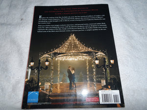 Twilight: The Complete Illustrated Movie Companion,New