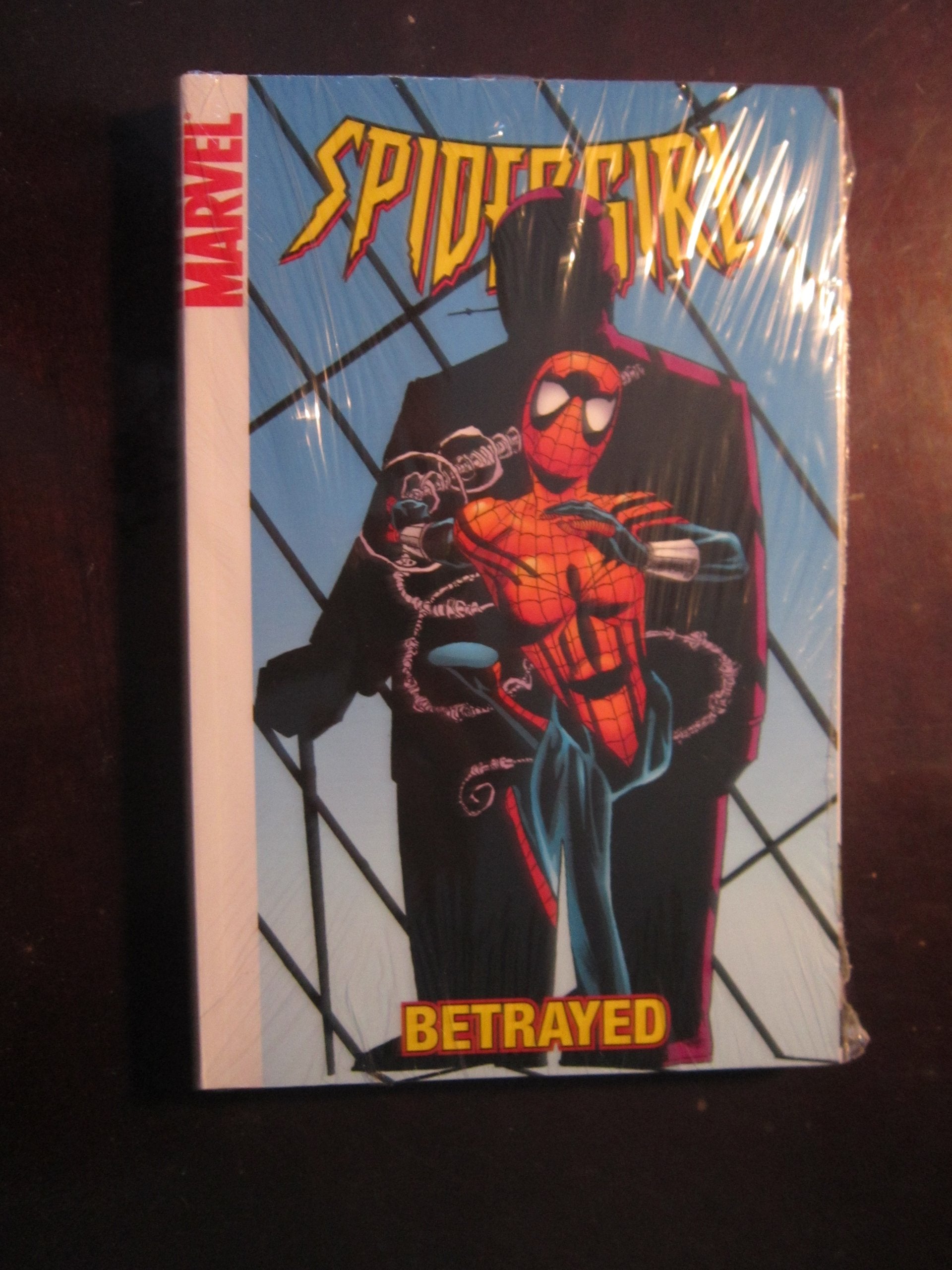 SpiderGirl, Vol. 7: Betrayed (SpiderMan),New