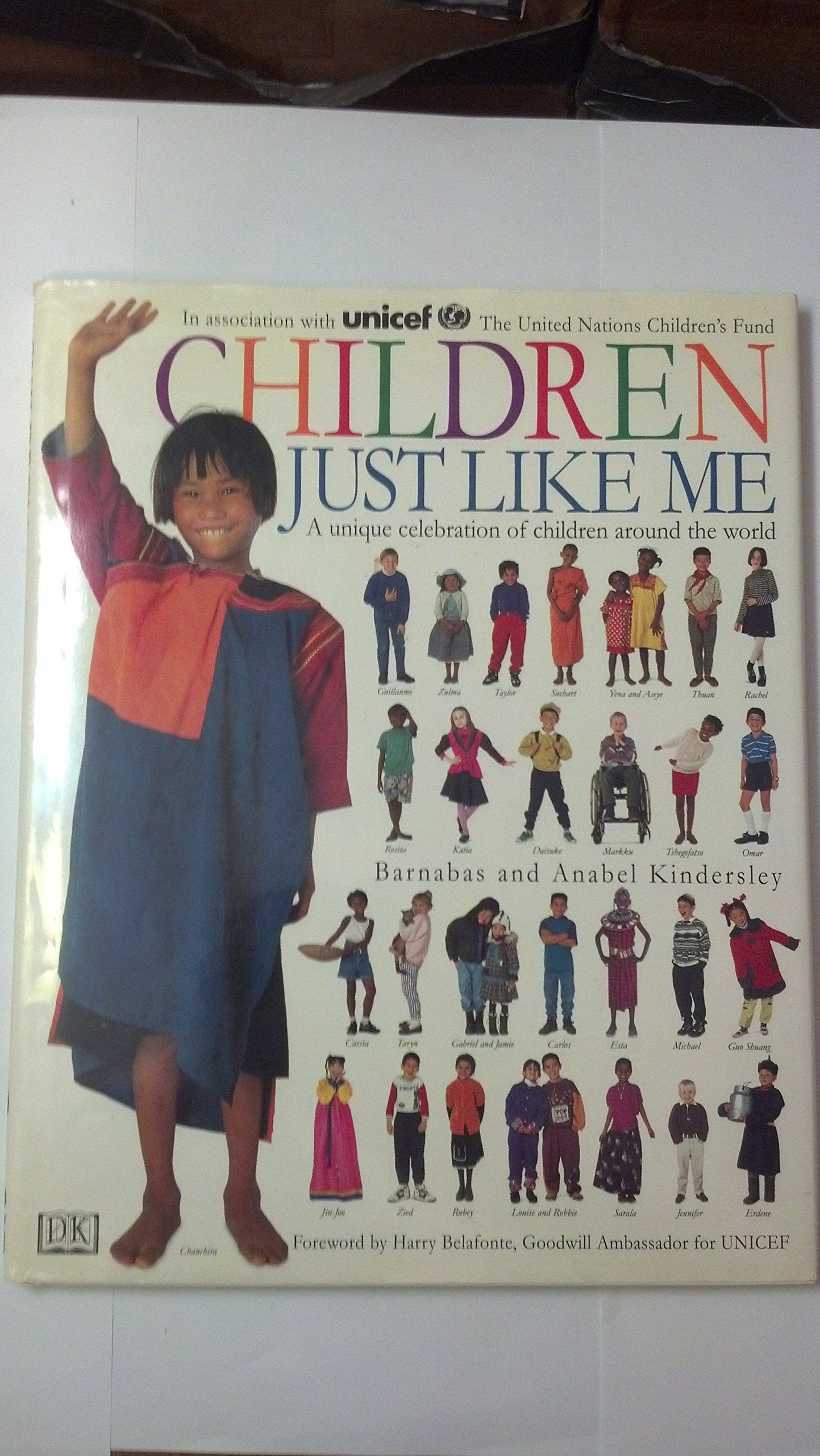 Children Just Like Me: A Unique Celebration of Children Around the World,New
