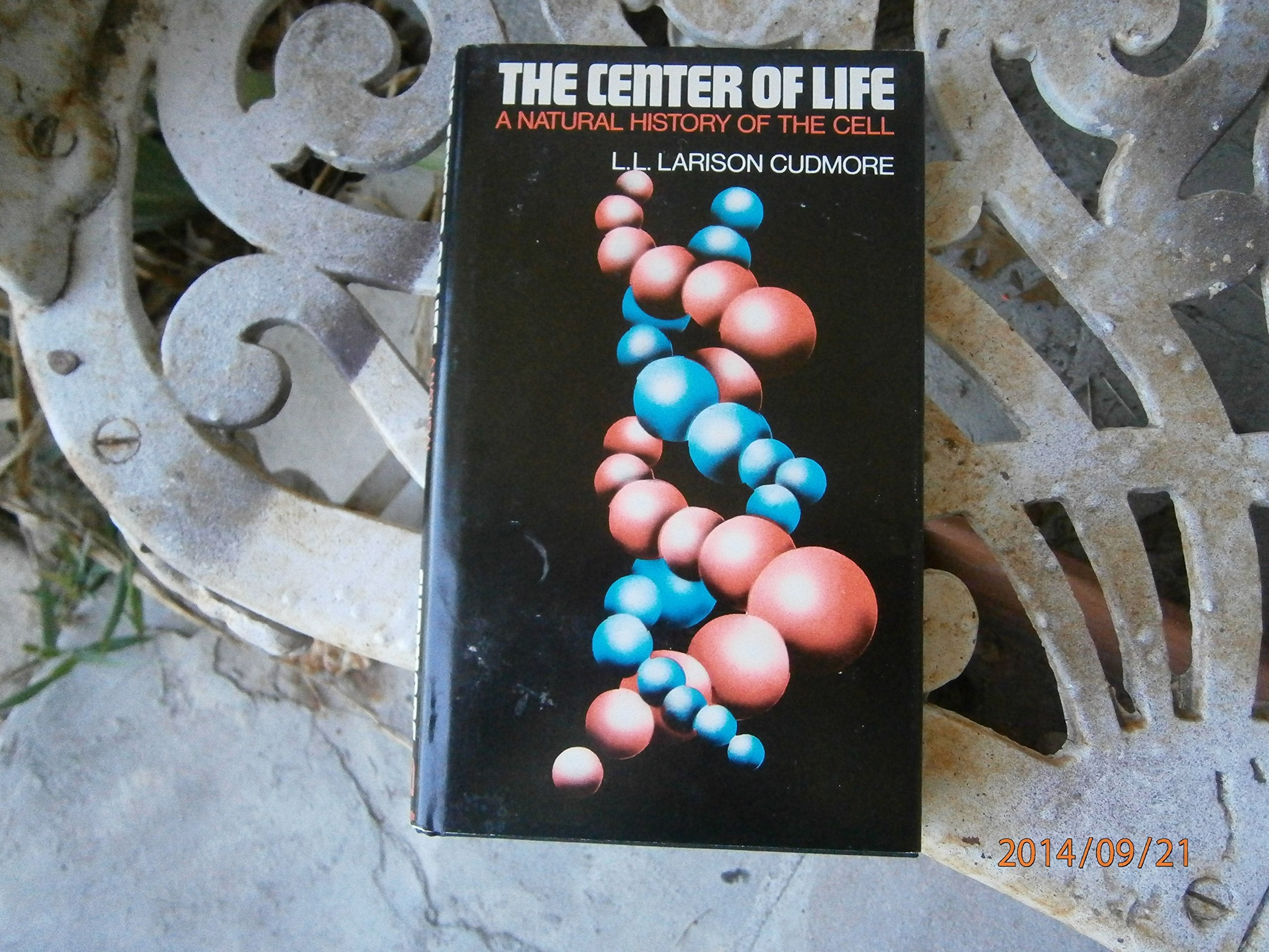The center of life: A natural history of the cell,Used