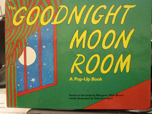 The Goodnight Moon Room (A Popup Book),New