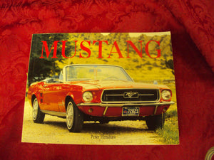 The Ultimate Encyclopedia of the Mustang (Paperback Chunkies)
