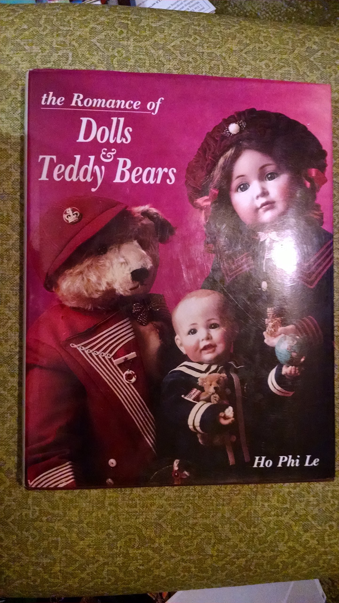 Romance of Dolls & Teddy Bears,Used