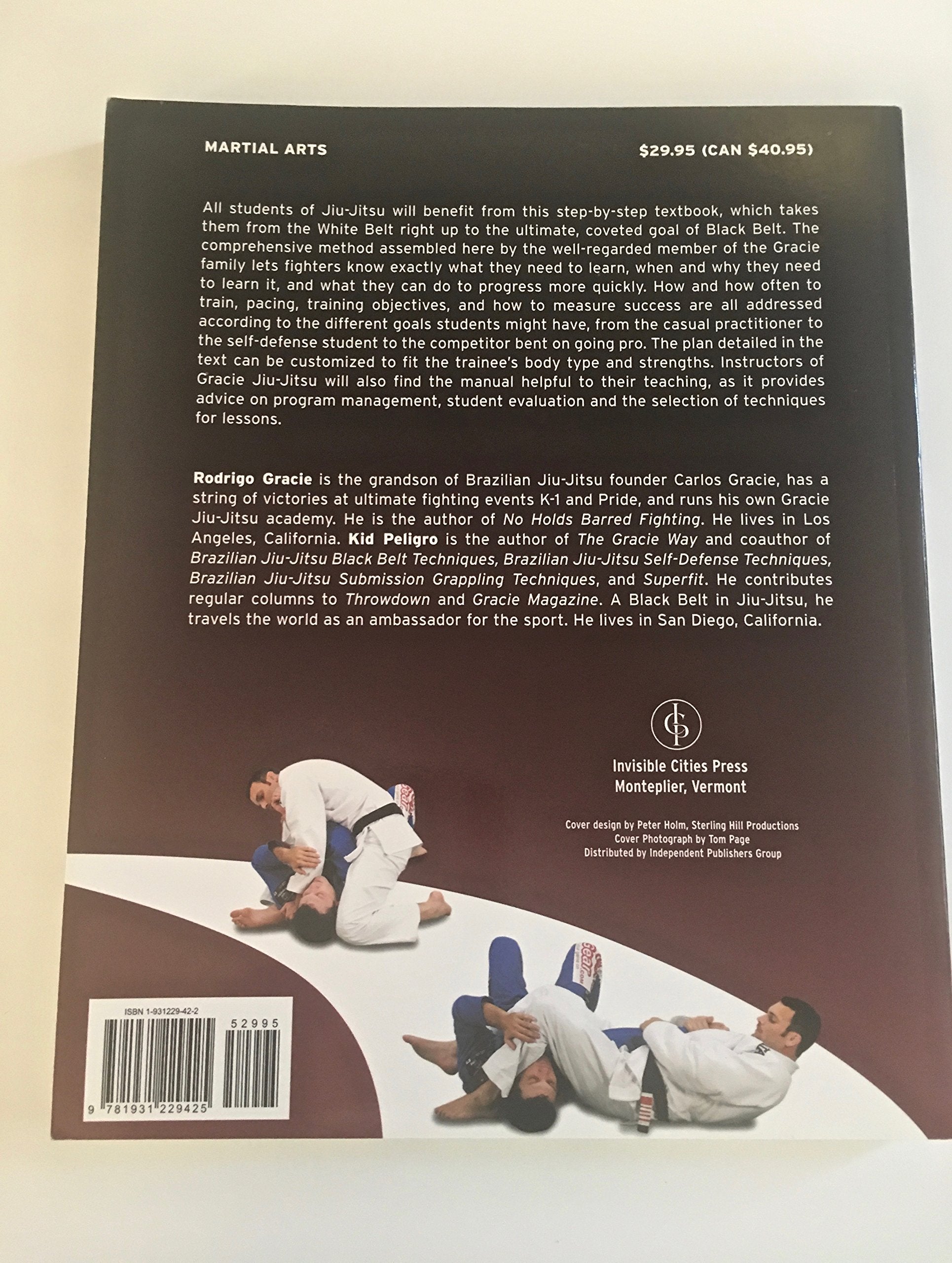 Brazilian Jiujitsu: The Path To The Black Belt (1) (Brazilian Jiujitsu Series)
