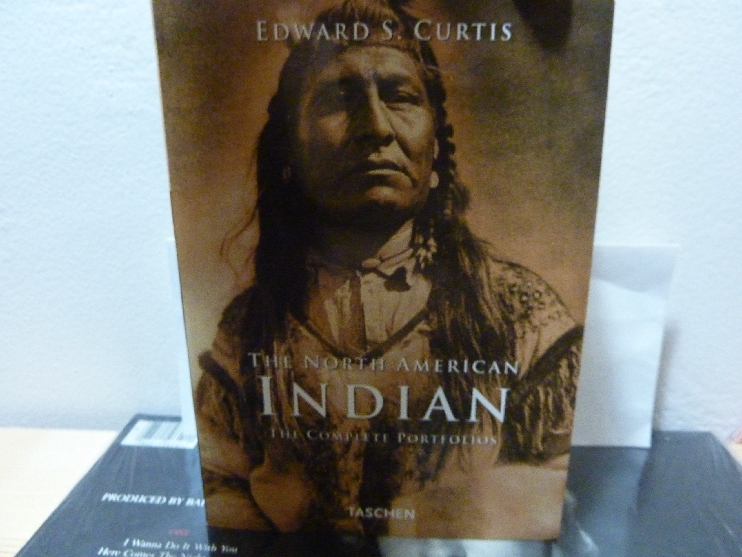 The North American Indian: The Complete Portfolios,Used