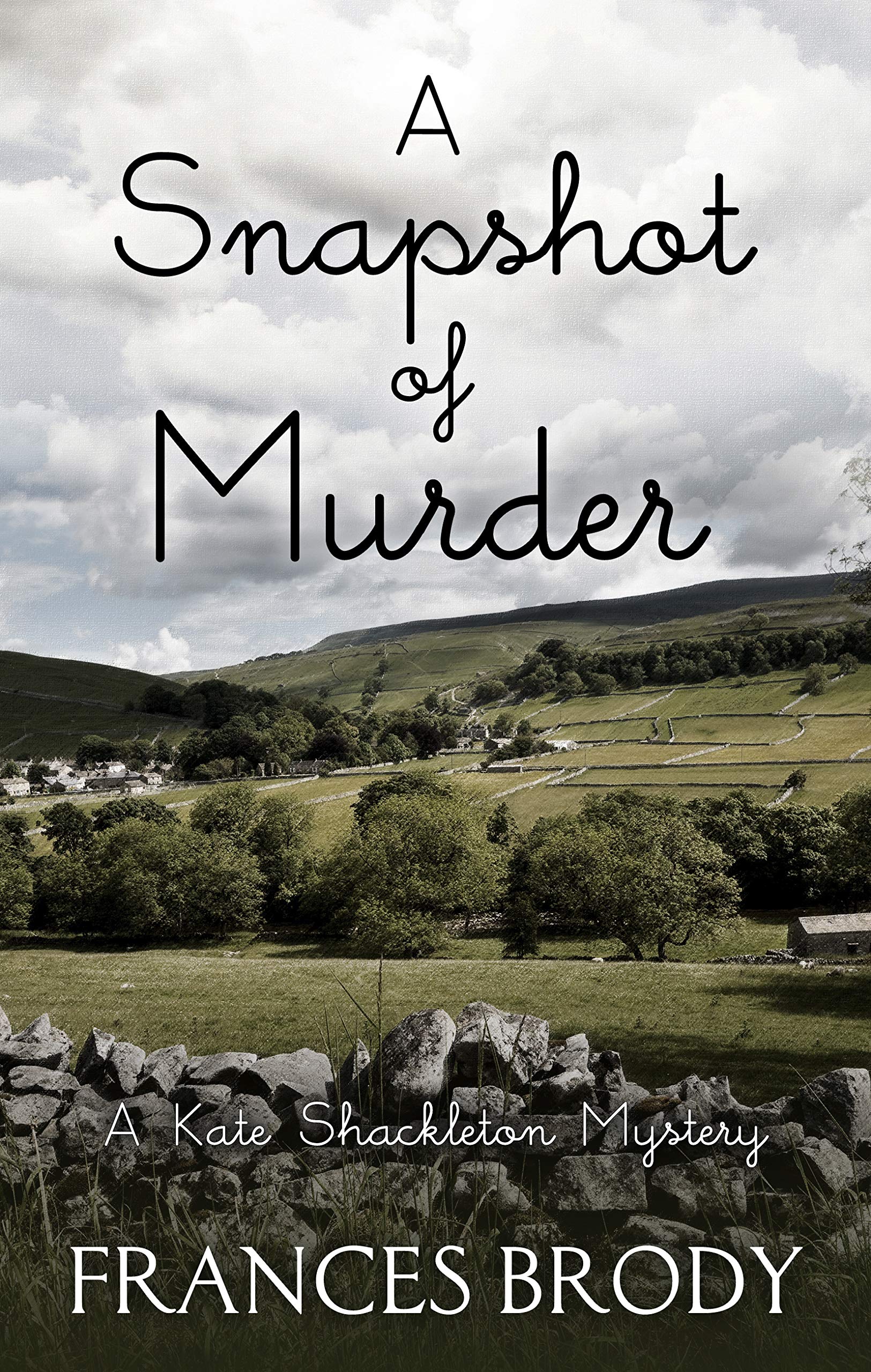 A Snapshot of Murder (A Kate Shackleton Mystery),Used