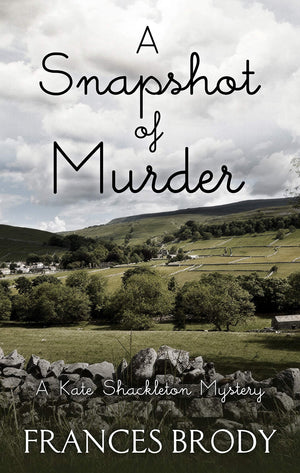 A Snapshot of Murder (A Kate Shackleton Mystery),Used