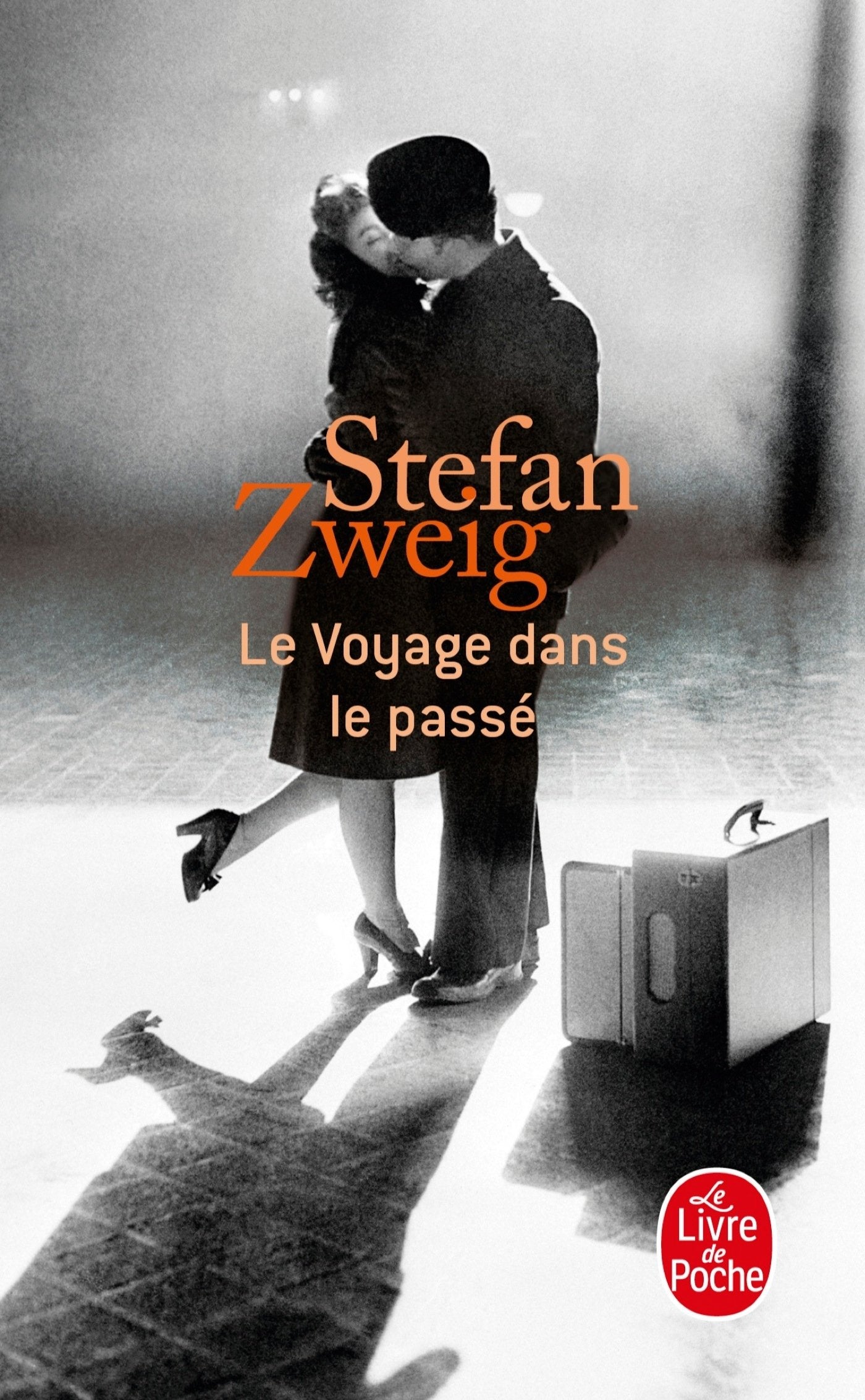 Le Voyage Dans Le Pass (Le Livre De Poche) (French Edition),Used