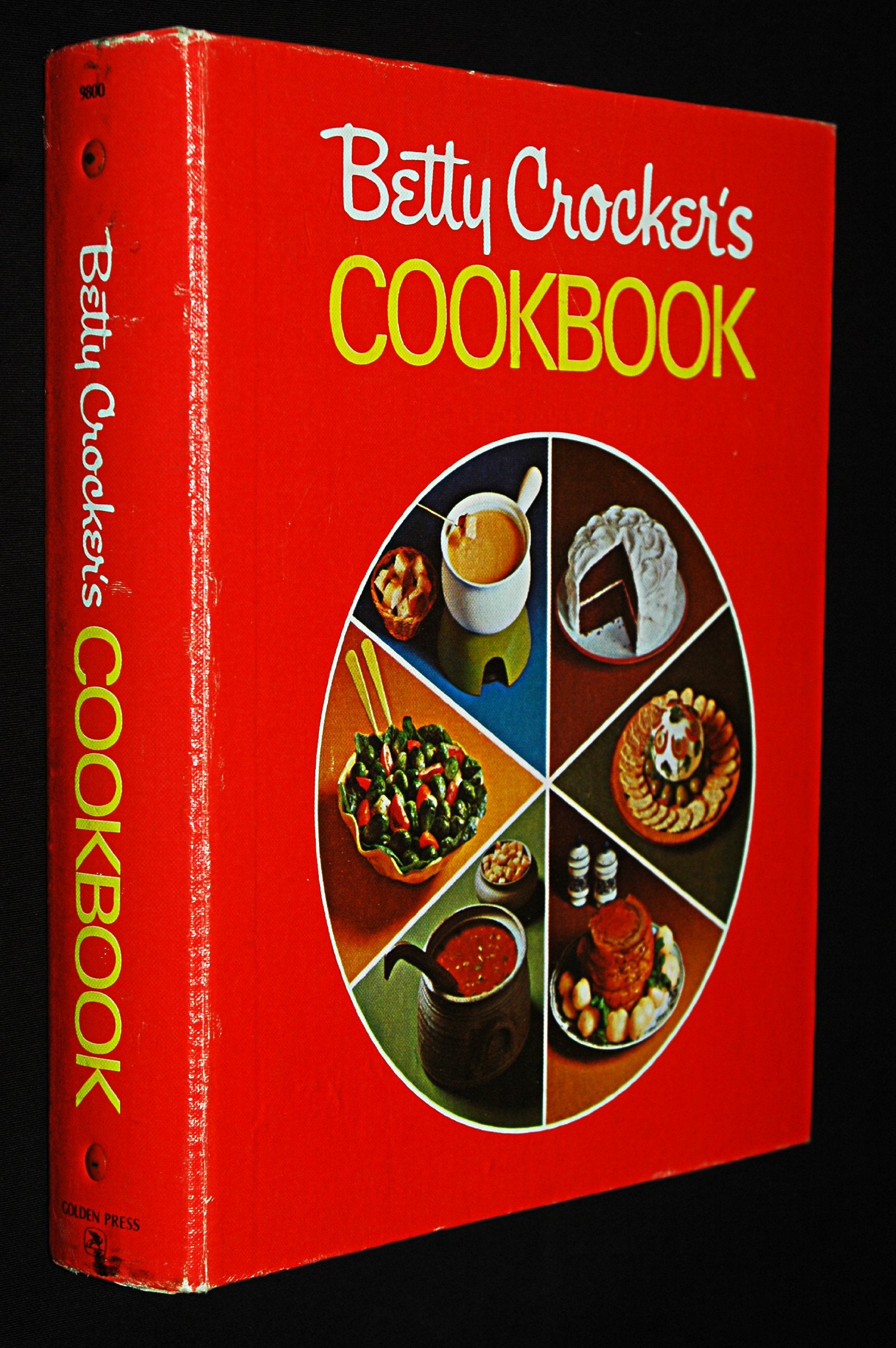 Betty Crocker's Cookbook 5 Ring Binder (Red Pie Cover) (Red Pie Cover),Used