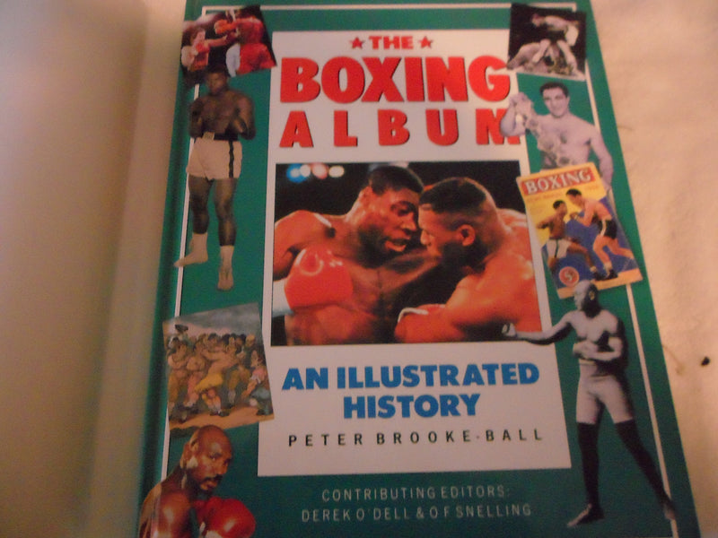 The Boxing Album: An Illustrated History,Used