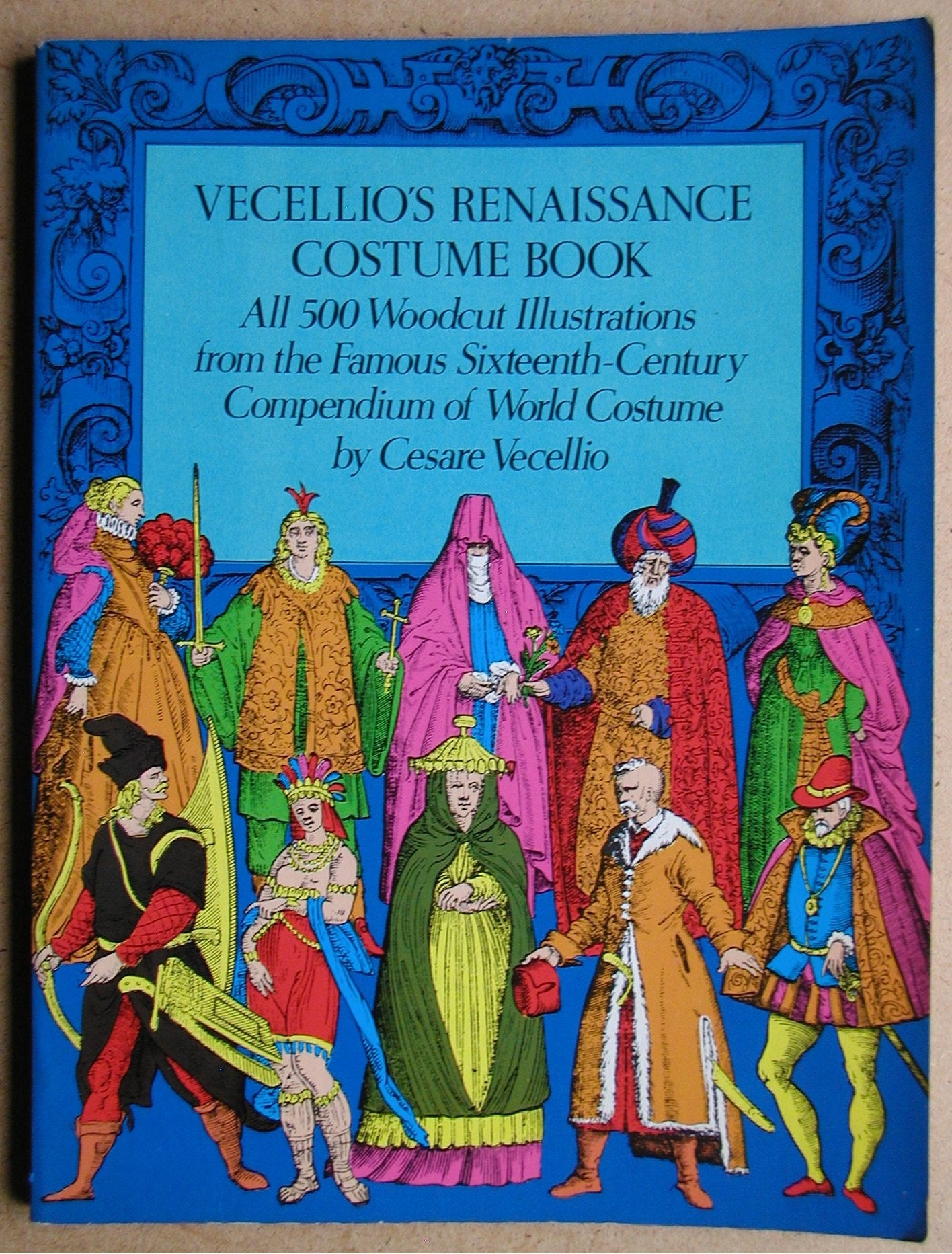 Vecellios Renaissance Costume Book (Dover Pictorial Archive Series)-new