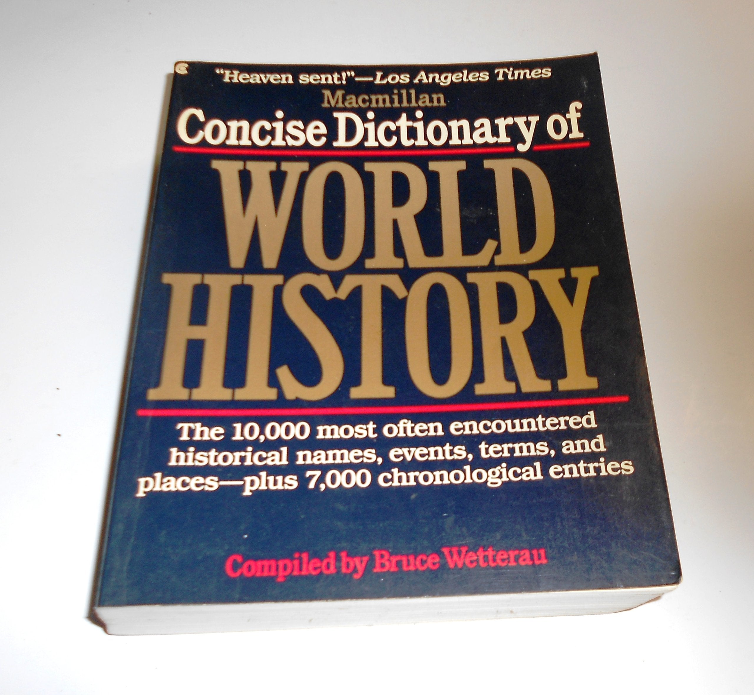 Macmillan Concise Dictionary Of World History-used