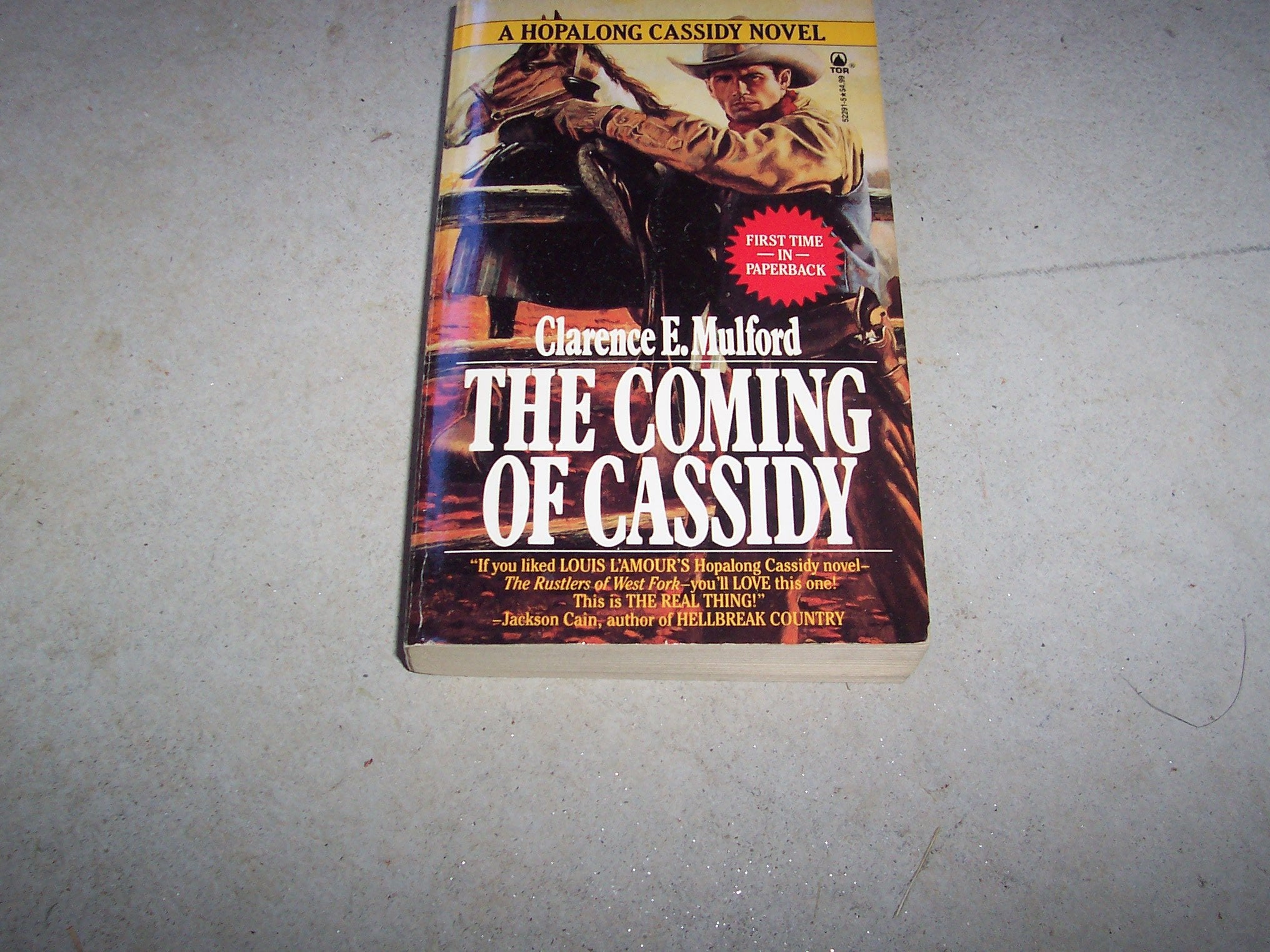 The Coming of Cassidy (A Hopalong Cassidy Novel),Used