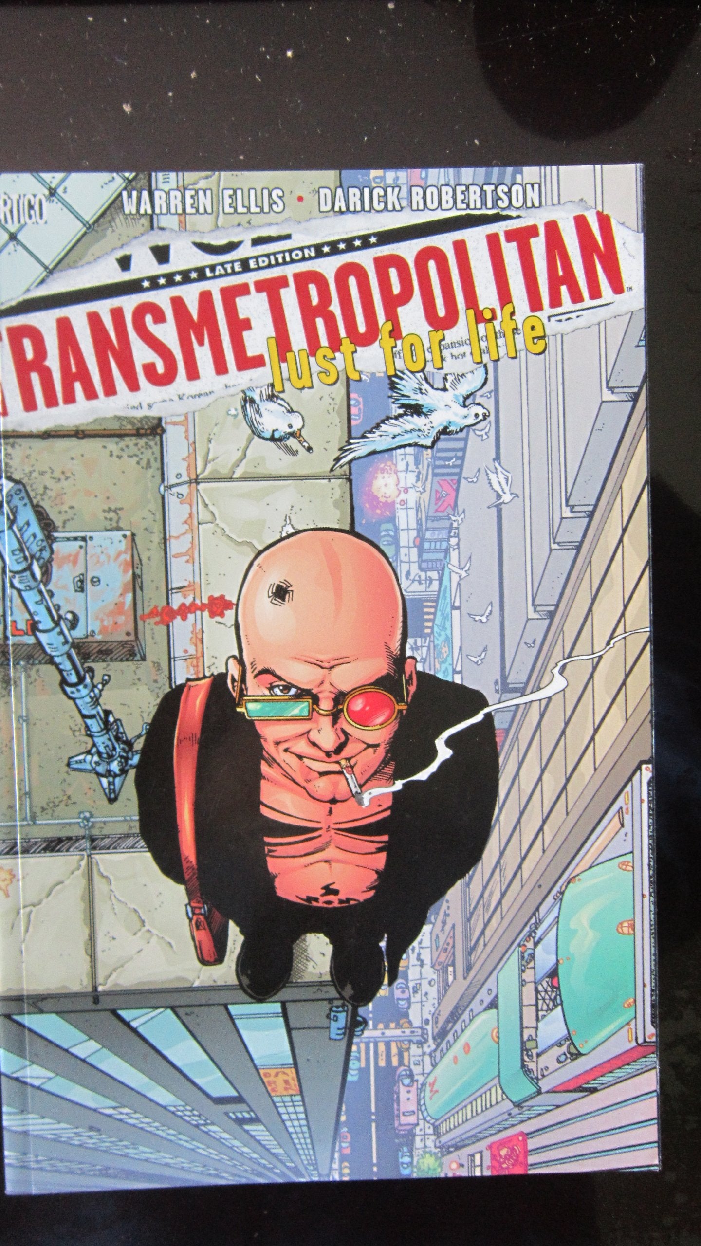 Transmetropolitan Vol 02: Lust For Life (Transmetropolitan (Graphic Novels)),Used