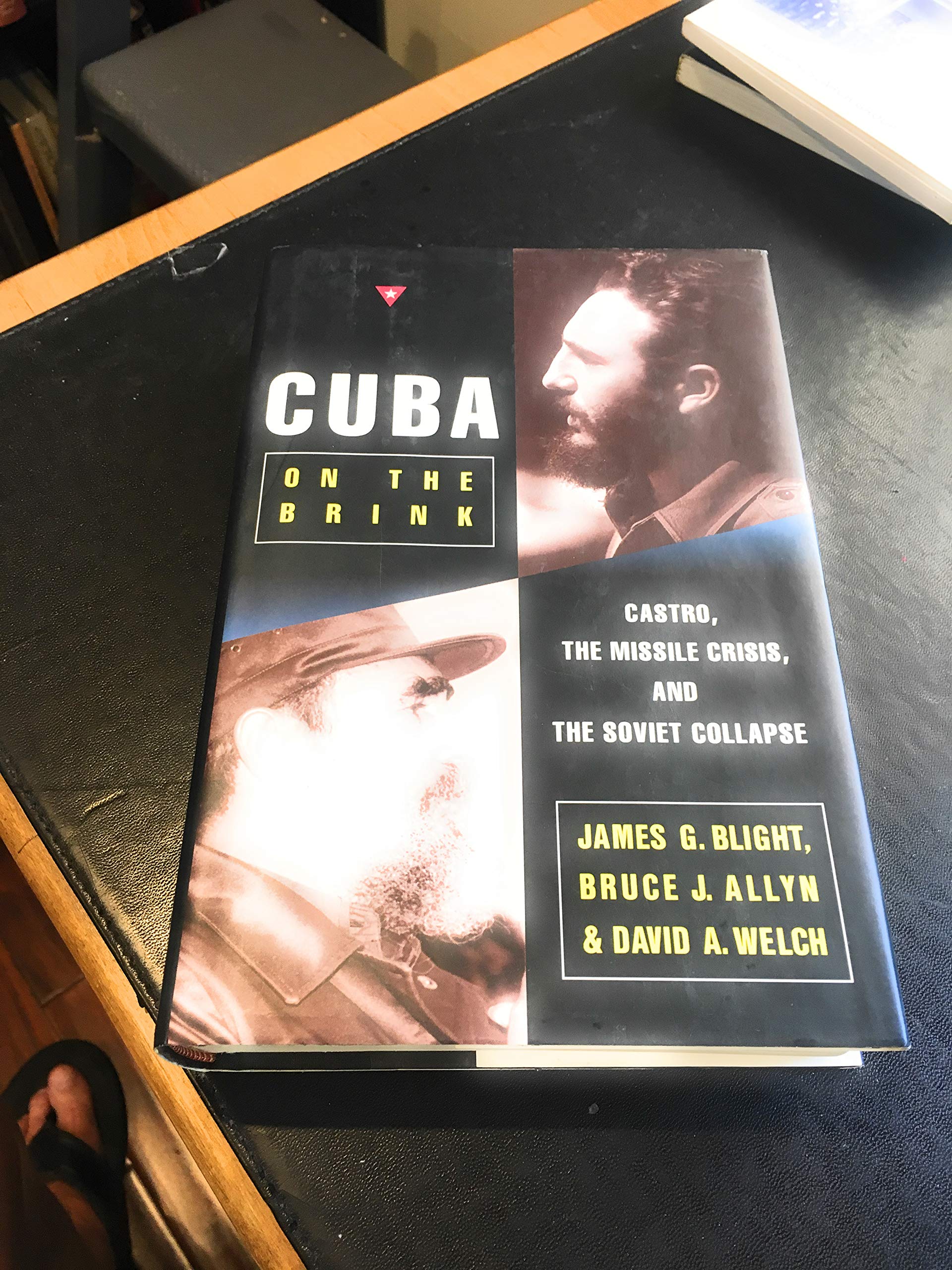 Cuba On The Brink: Castro, The Missle Crisis, And The Soviet Collapse,New