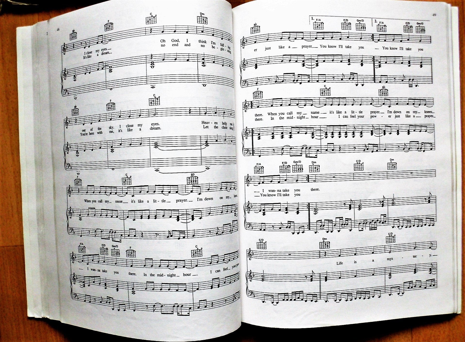 All Woman, Vol 1: Piano/Vocal/Guitar Book,Used