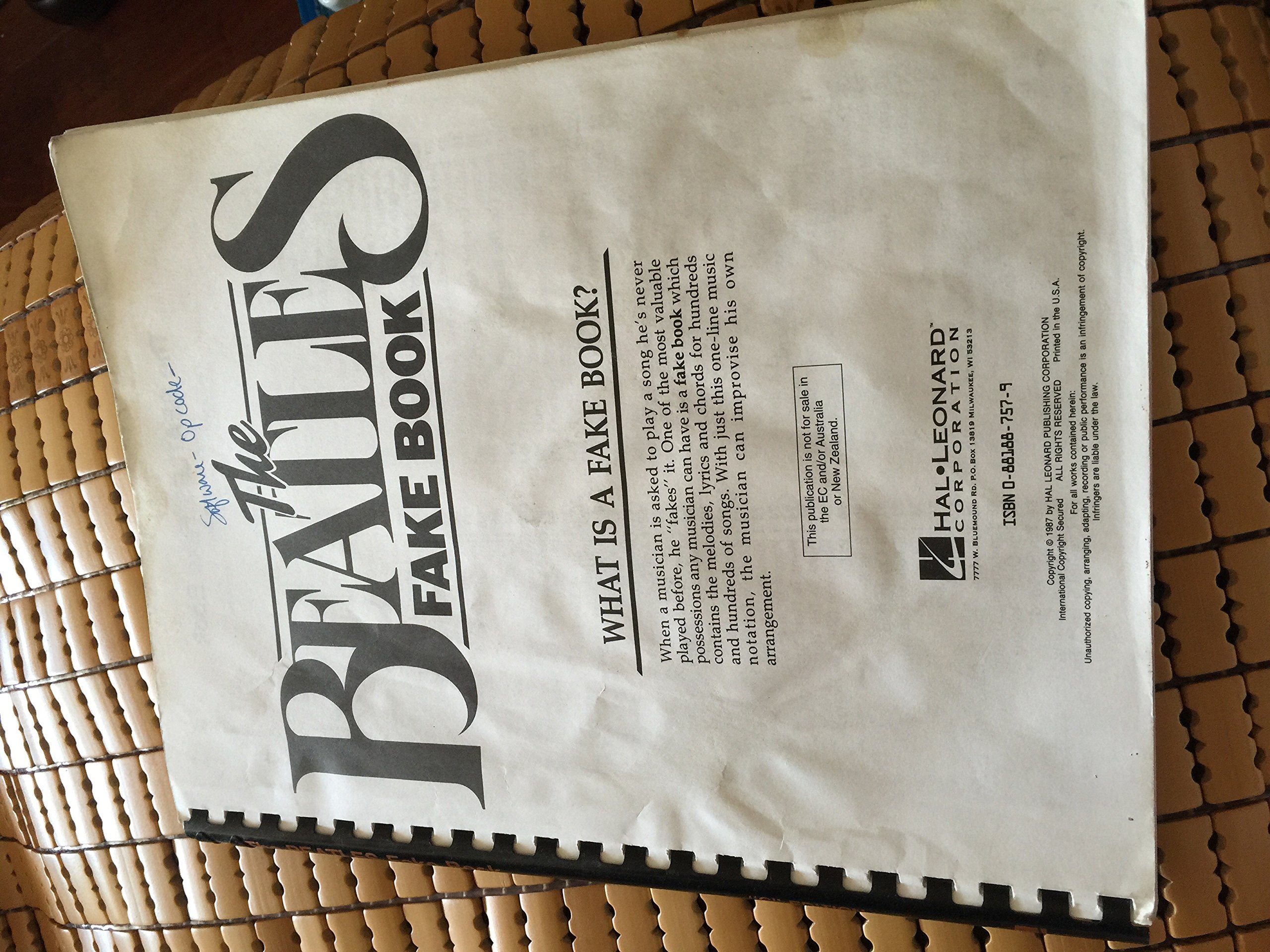 The Beatles Fake Book  C Edition for Piano, Guitar, and Vocal  200 Classic Beatles Songs with Chord Frames and Lyrics  Rock and,Used