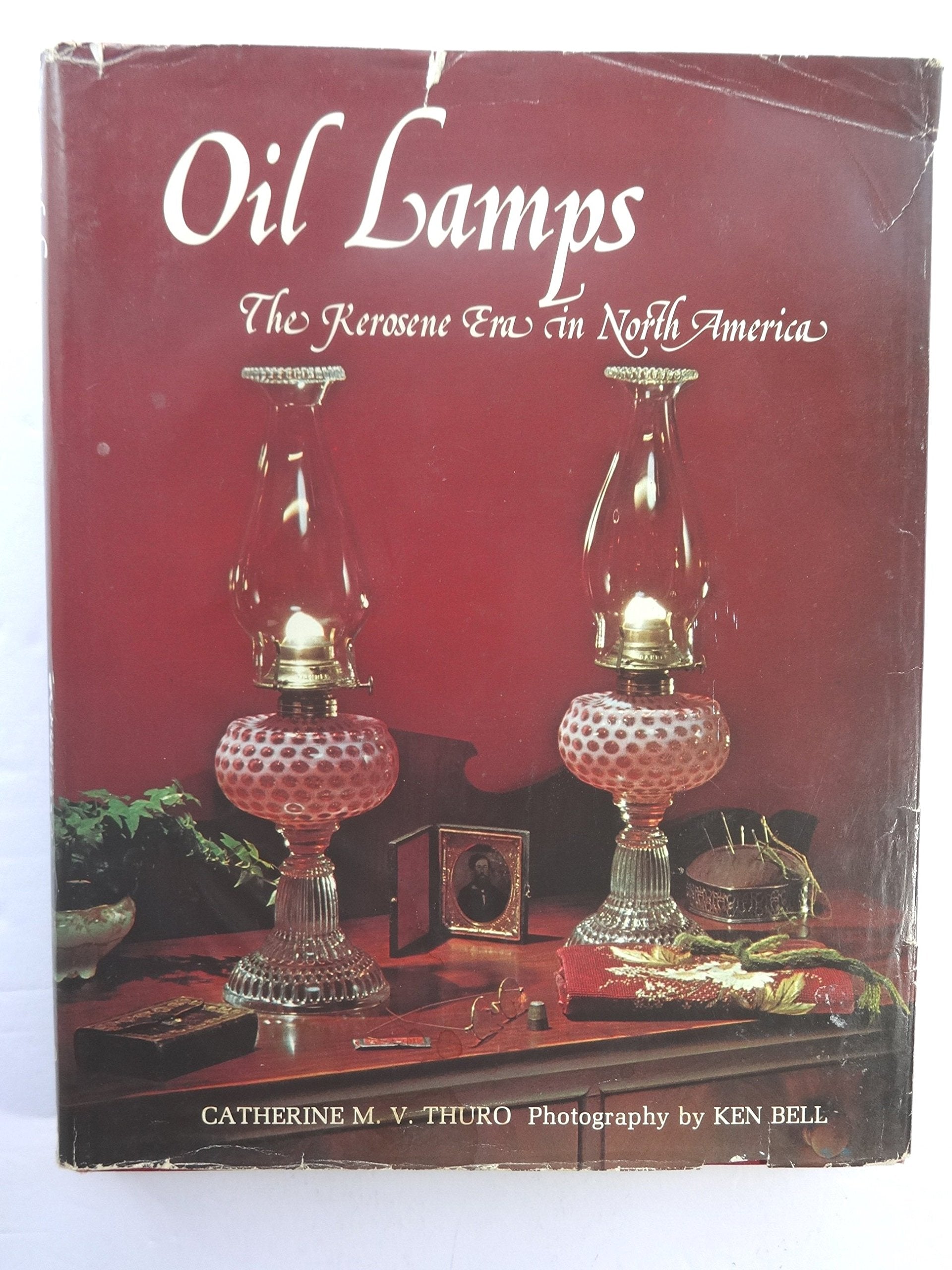Art Glass Sampler: A Pictorial Guide To 57 Diversified Kinds Of Collectible Glass,Used