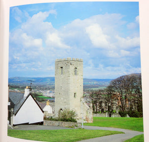 Strongholds and Sanctuaries: The Borderland of England and Wales,New