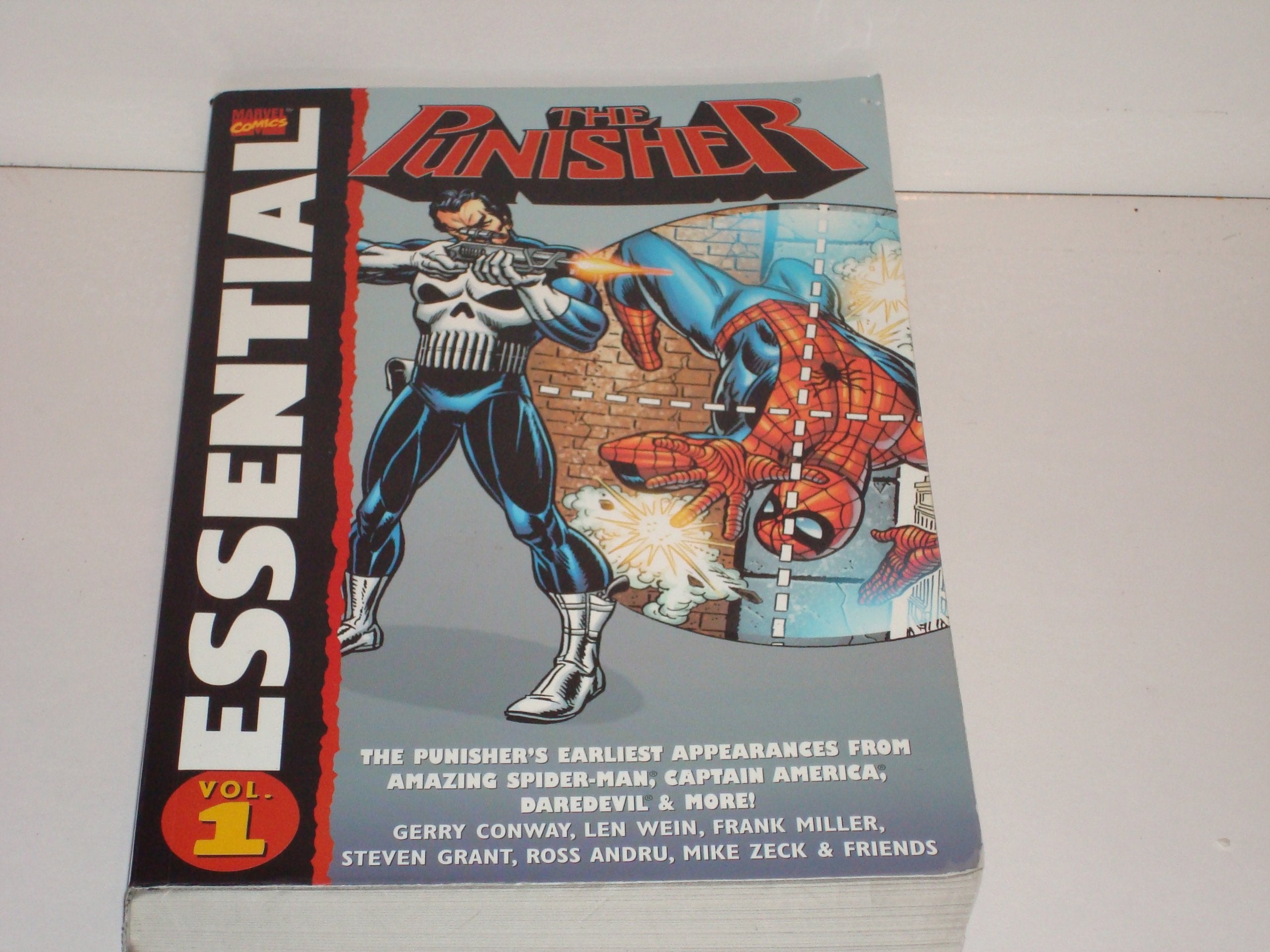 Essential Punisher Volume 1 Tpb (Essentials),Used