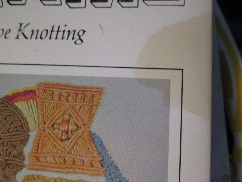 Macrame: The Art of Creative Knotting,New
