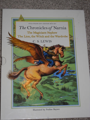 The Chronicles of Narnia FullColor Oversize Gift Edition Box Set: The Magician's Nephew; The Lion, the Witch, and the Wardrobe,Used