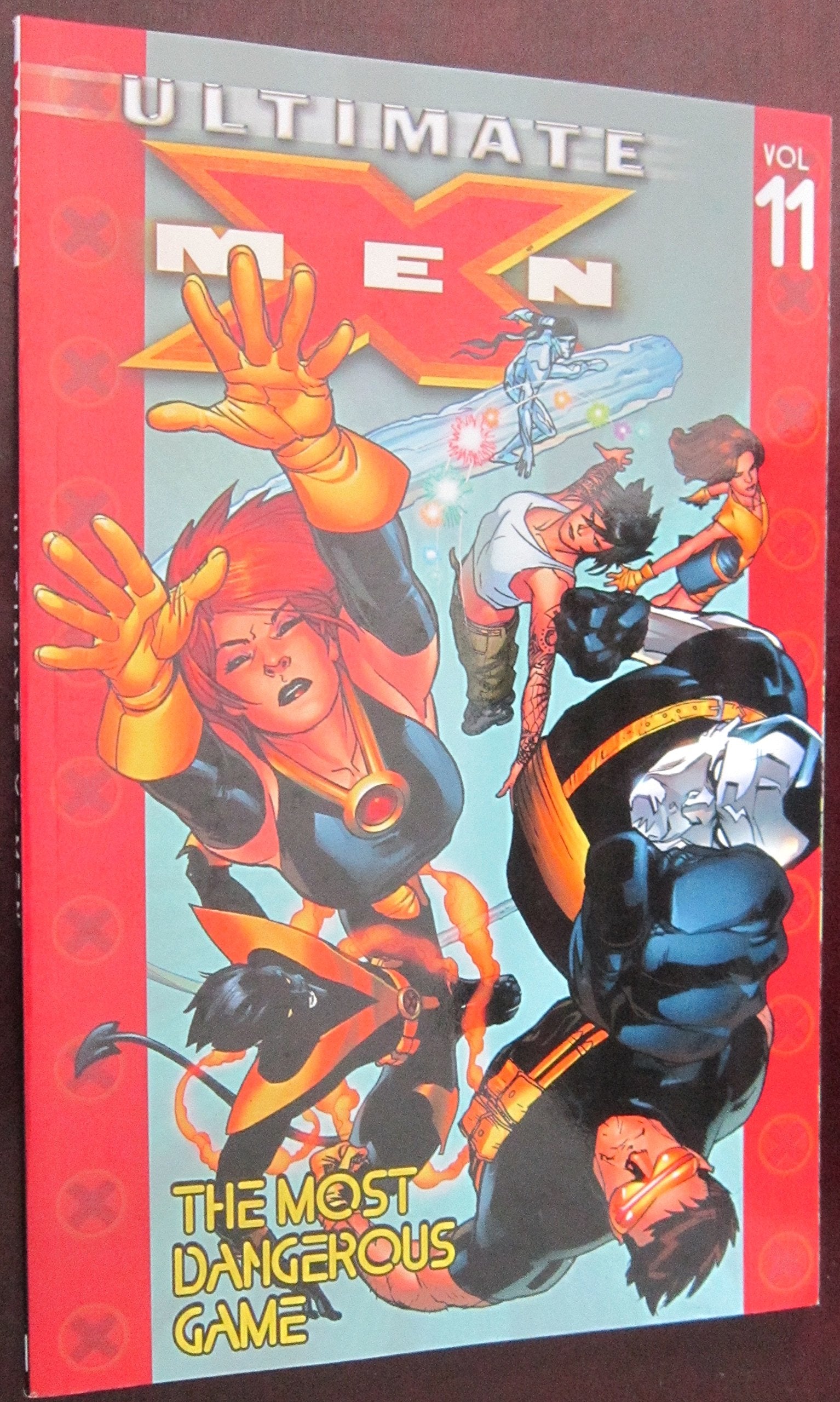 Ultimate Xmen Vol. 11: The Most Dangerous Game (Ultimate Xmen (Paperback)),Used