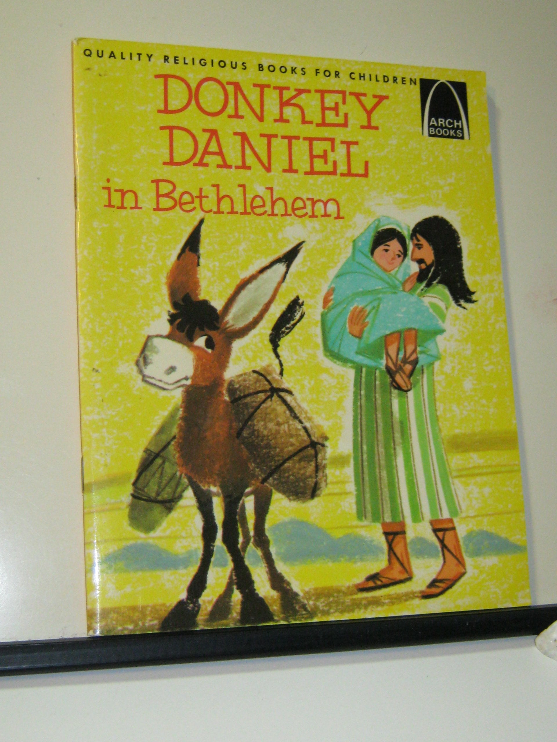 Donkey Daniel in Bethlehem: Luke 2:118 for Children,Used