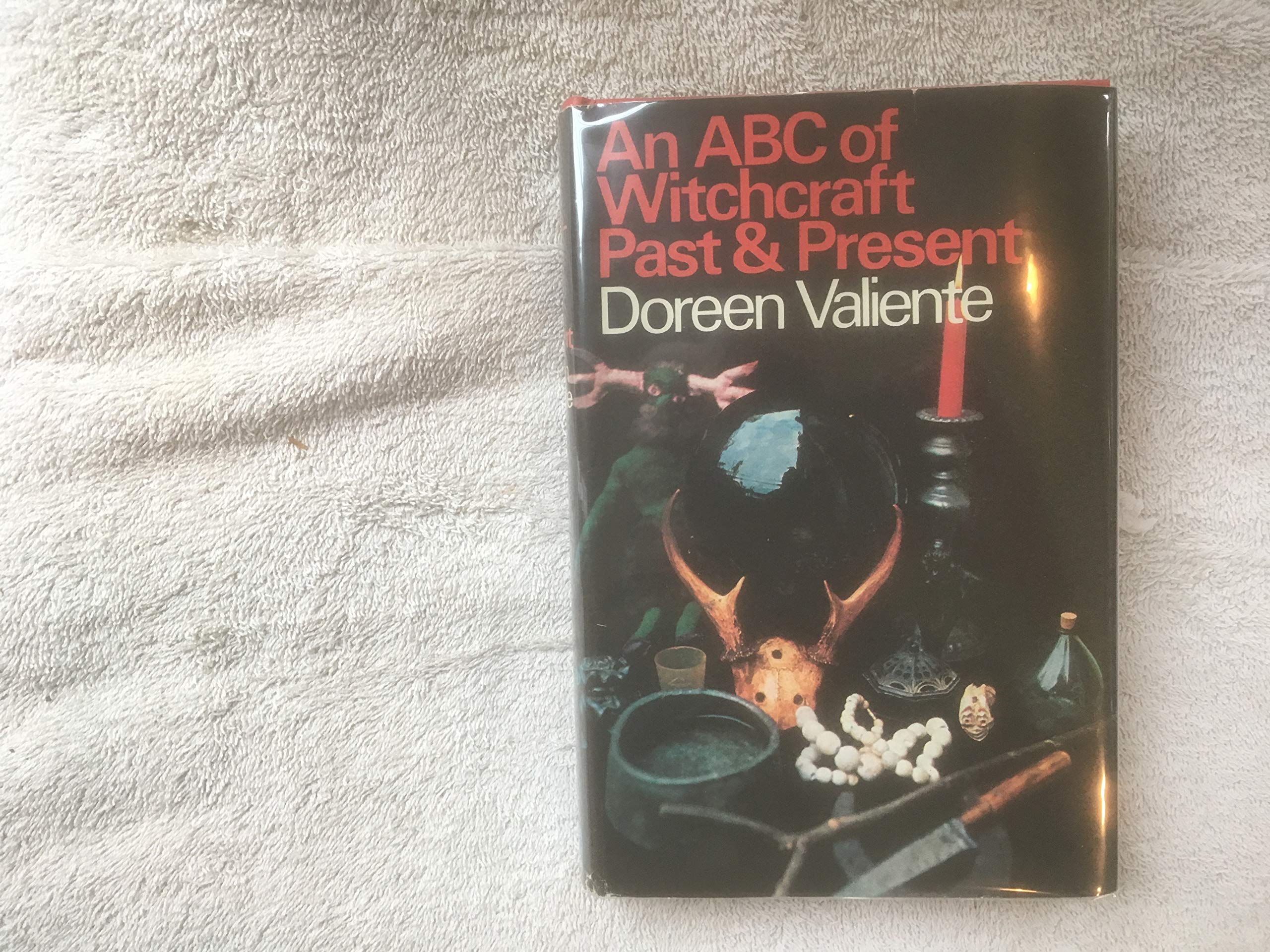 An Abc Of Witchcraft Past & Present,Used