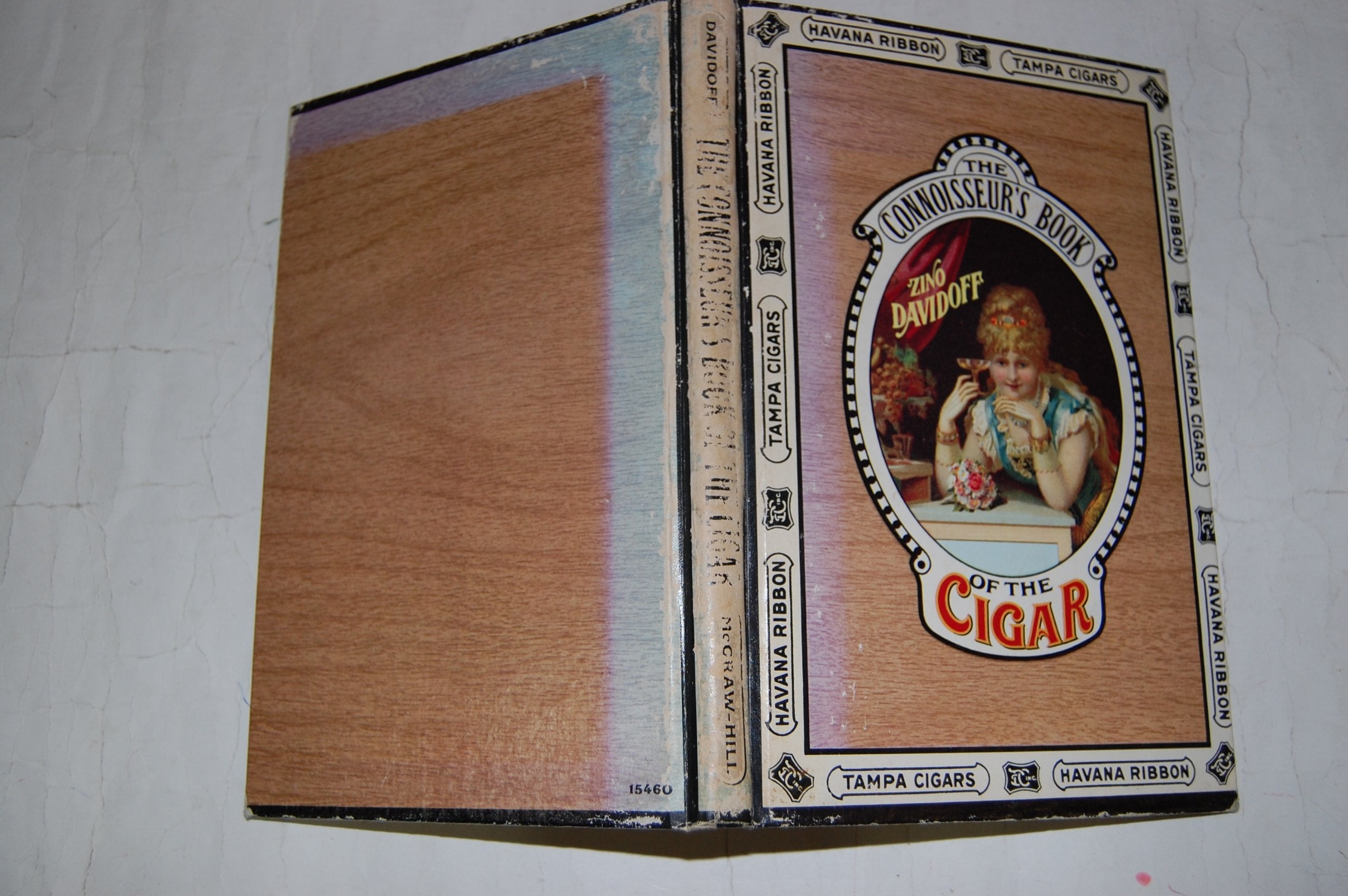 The Connoisseur's Book of the Cigar,Used