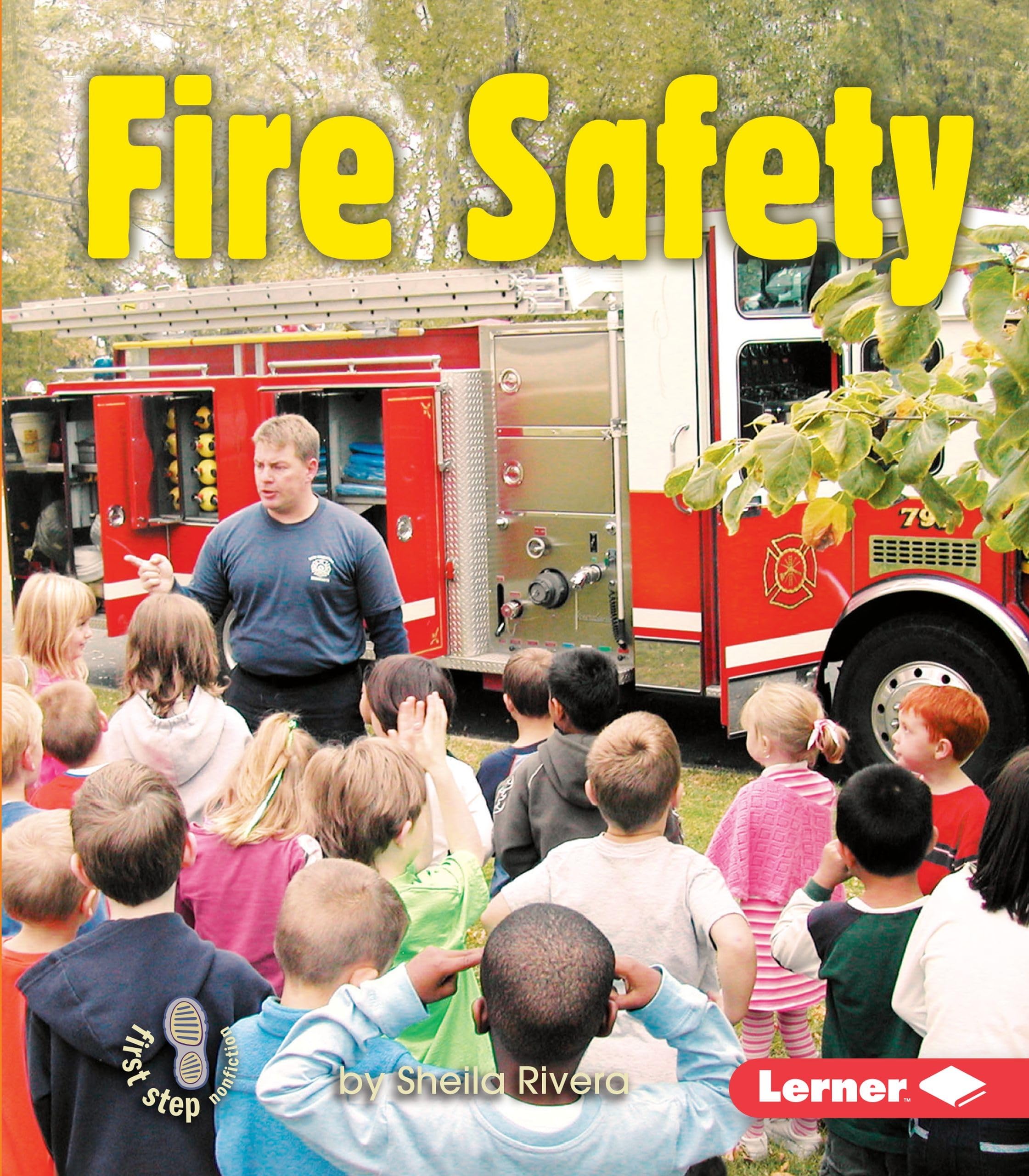 Fire Safety (First Step Nonfiction  Safety),Used