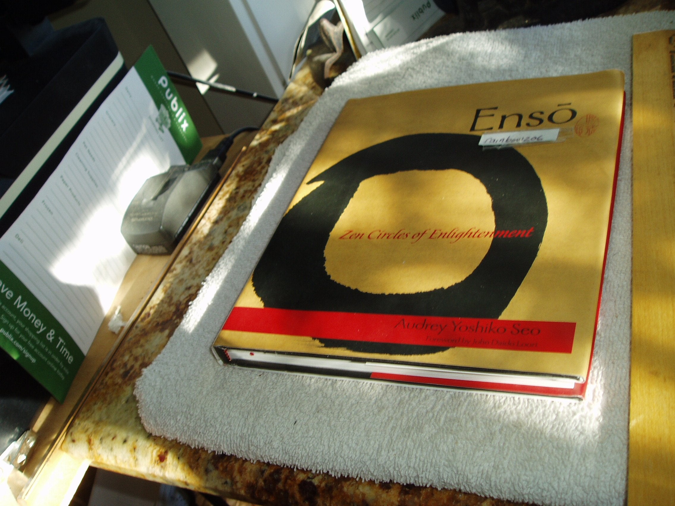 Enso: Zen Circles of Enlightenment,Used