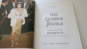 The Queen's Jewels: The Personal Collection of Elizabeth II,New