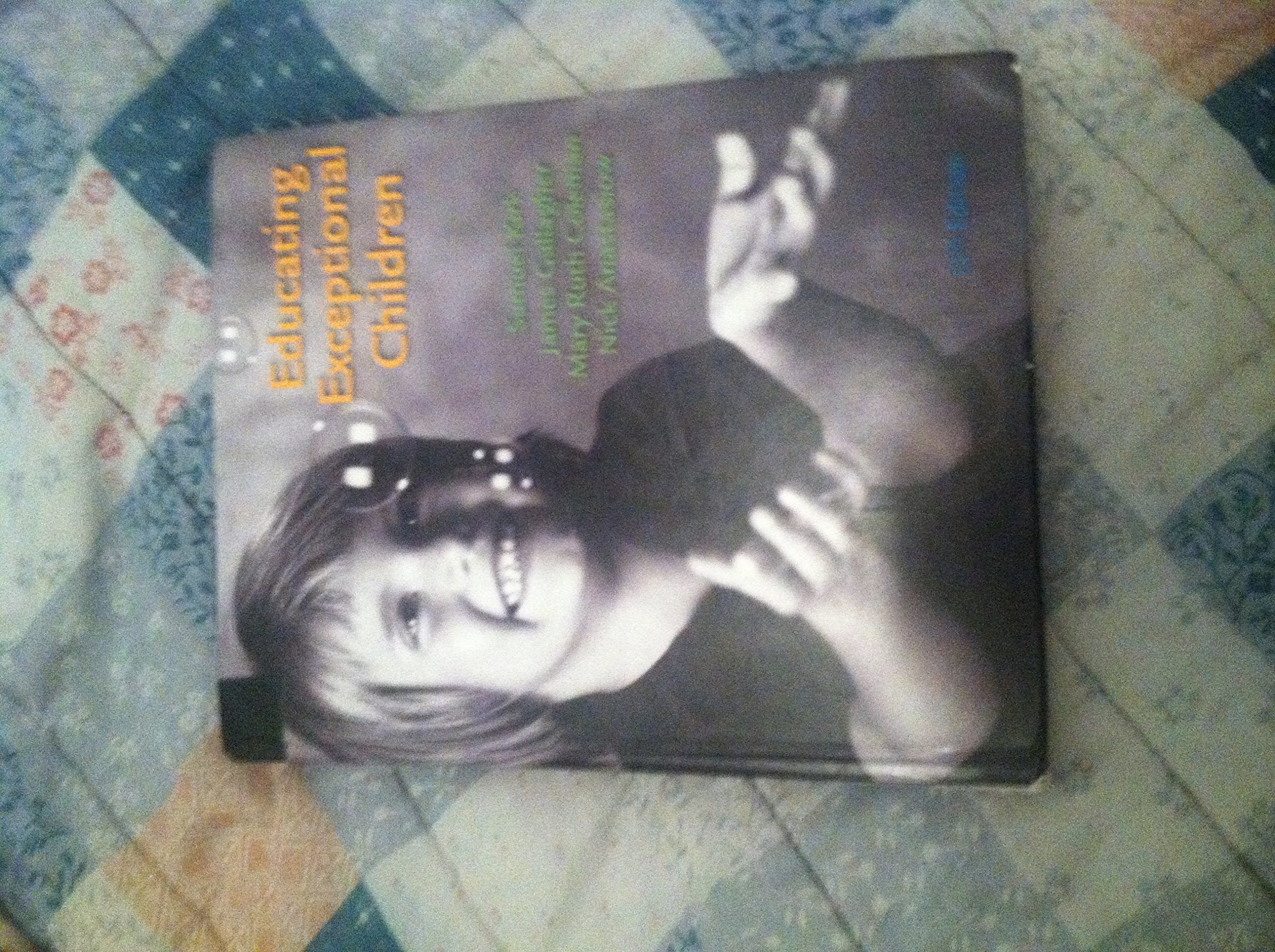Educating Exceptional Children (Whats New in Education),Used