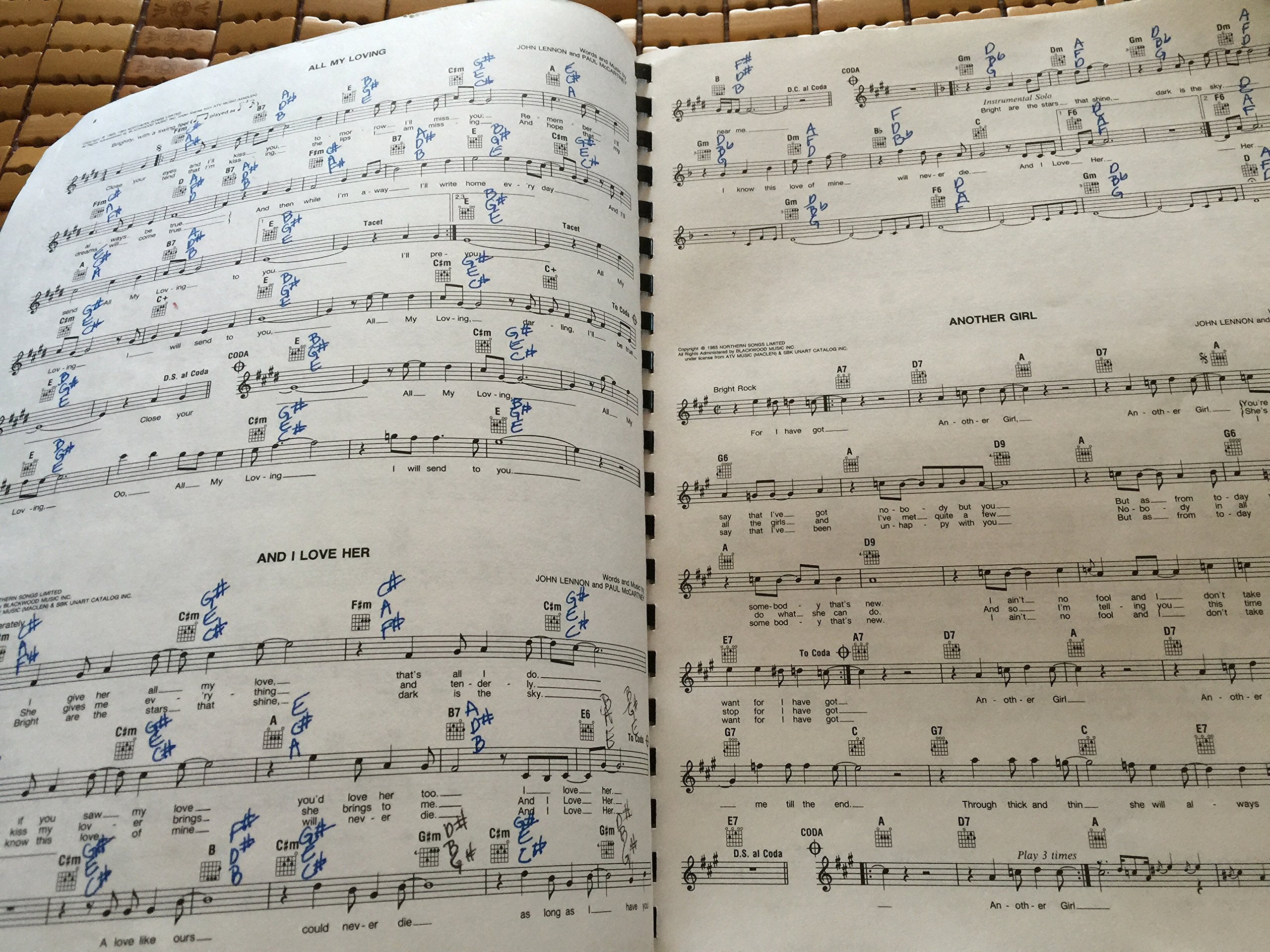 The Beatles Fake Book  C Edition for Piano, Guitar, and Vocal  200 Classic Beatles Songs with Chord Frames and Lyrics  Rock and,Used