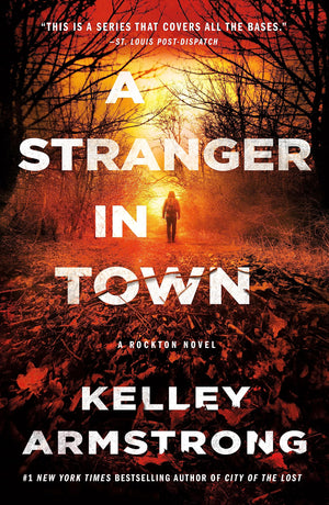 Stranger in Town (Casey Duncan Novels, 6),Used