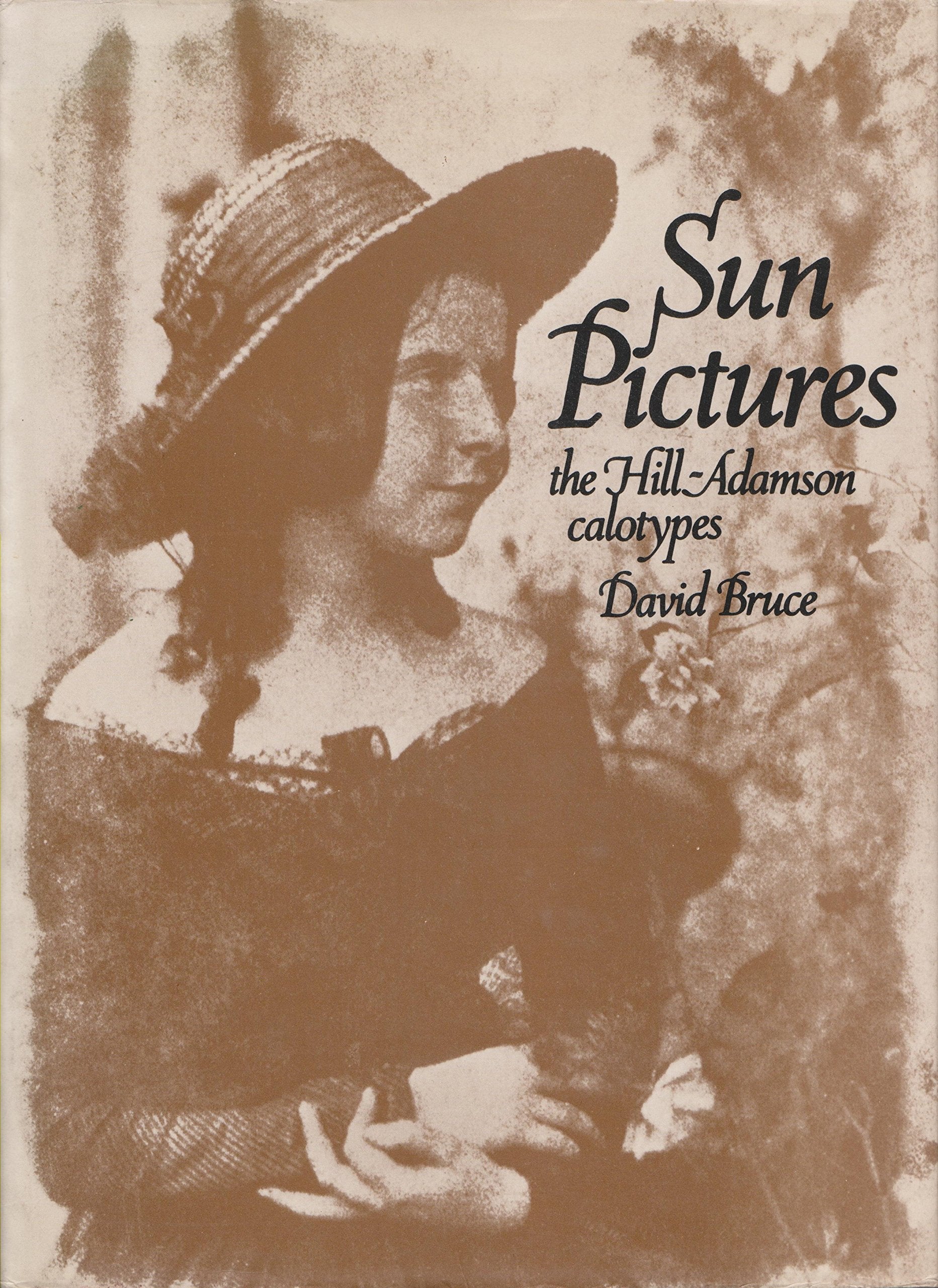 Sun pictures;: The HillAdamson calotypes,Used