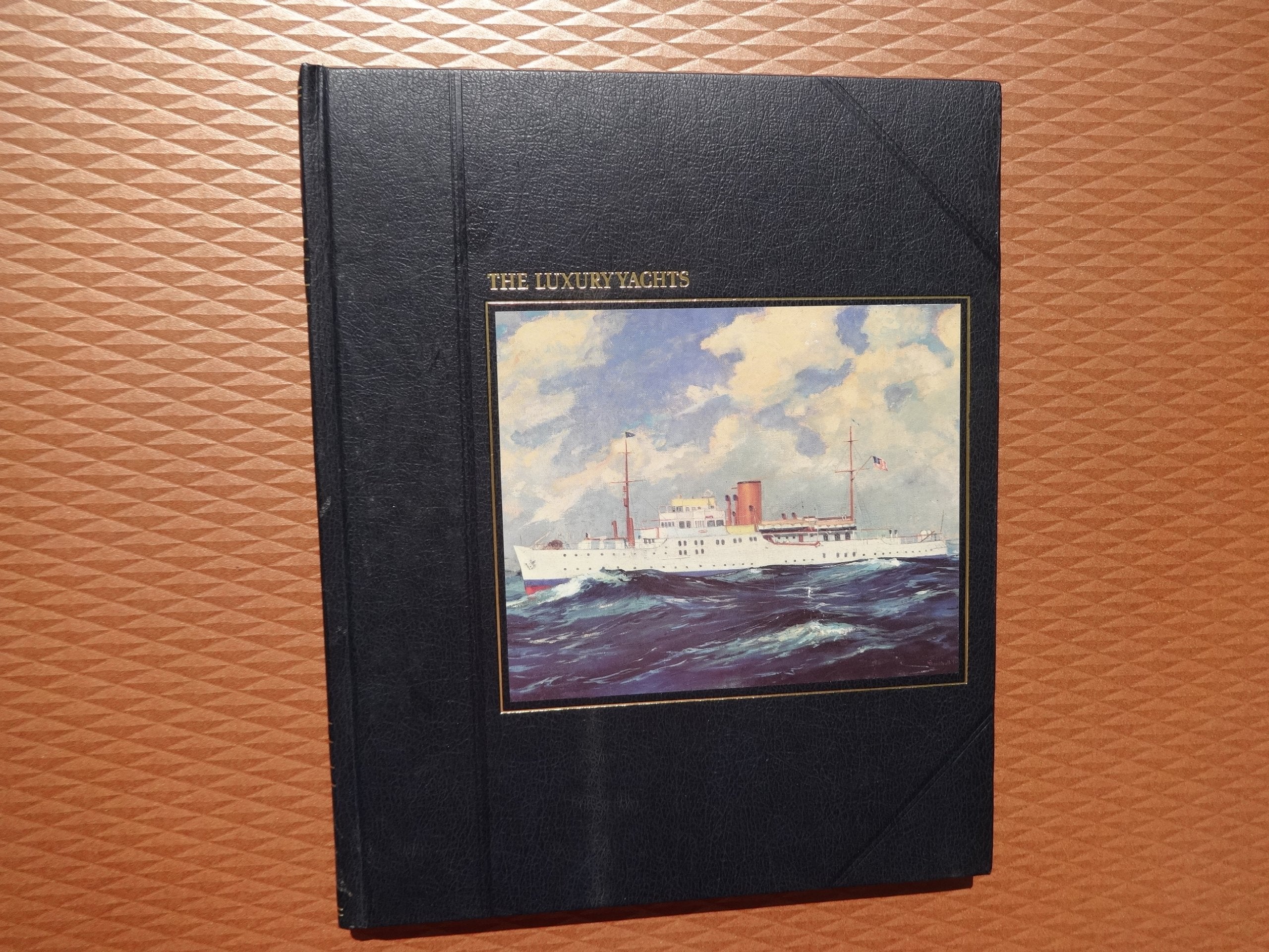 The Luxury Yachts (The Seafarers),Used