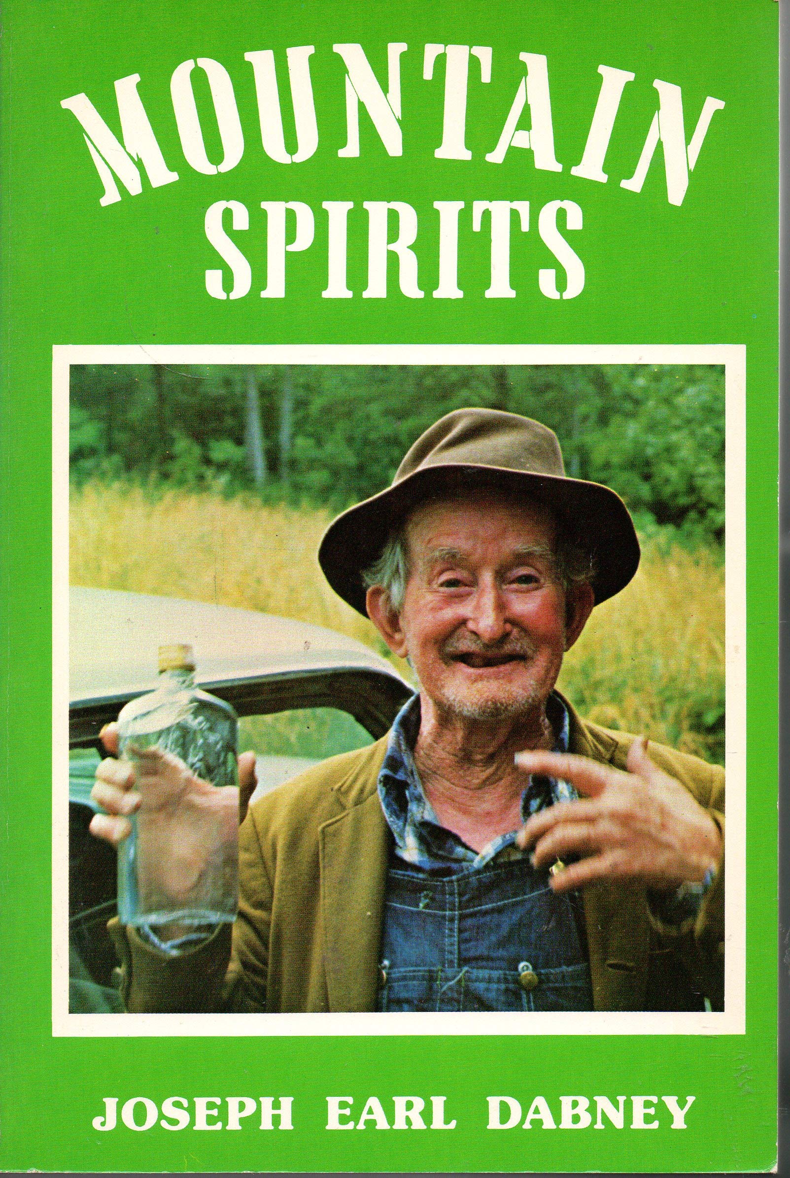 Mountain Spirits: A Chronicle of Corn Whiskey from King James' Ulster Plantation to America's Appalachians and the Moonshine Lif,Used