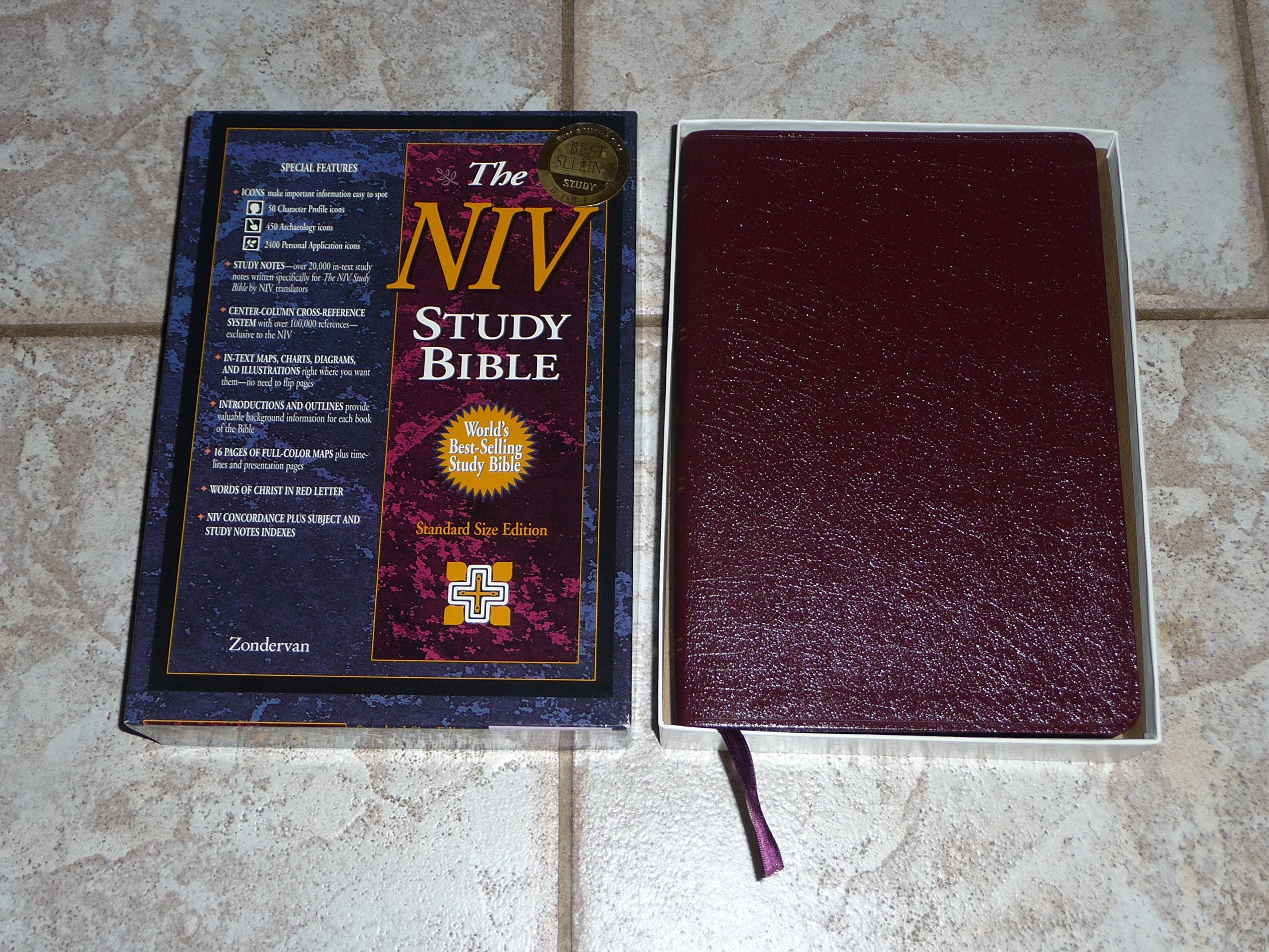 The NIV Study Bible: New International Version,Used