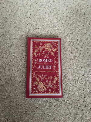Romeo and Juliet (Barnes & Noble Collectible Classics: Pocket Edition) (Barnes & Noble Leatherbound Pocket Editions)