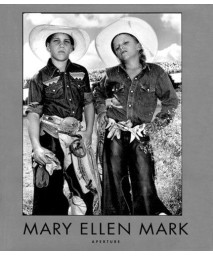 Mary Ellen Mark: An American Odyssey 1963-1999 (Aperture Monograph)